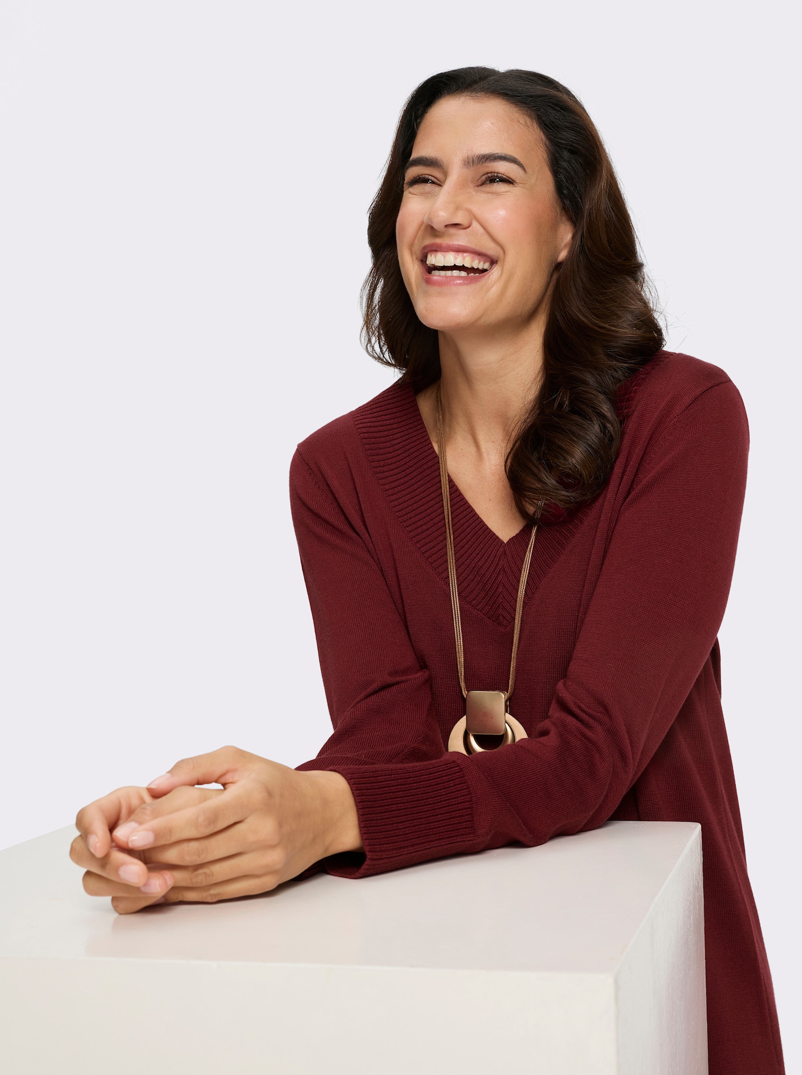 Longpullover mit V-Ausschnitt - dunkelrot