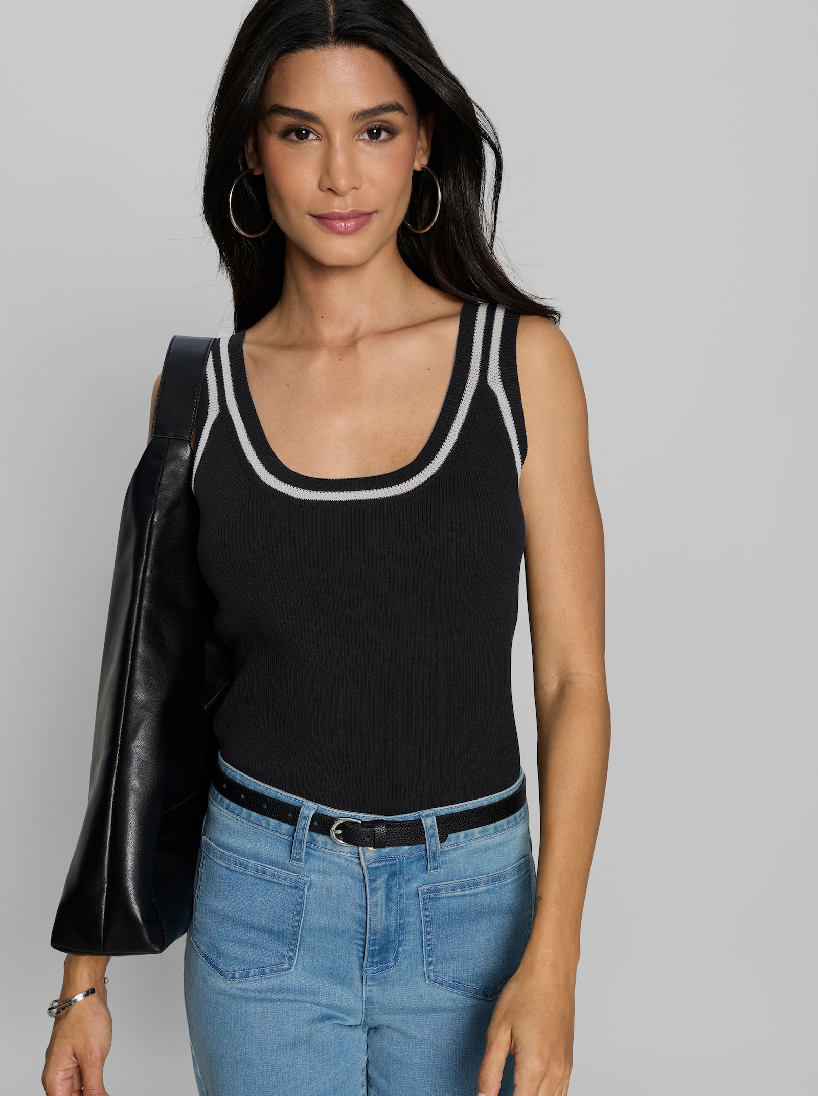 heine Stricktop mit Kontrast-Details - schwarz
