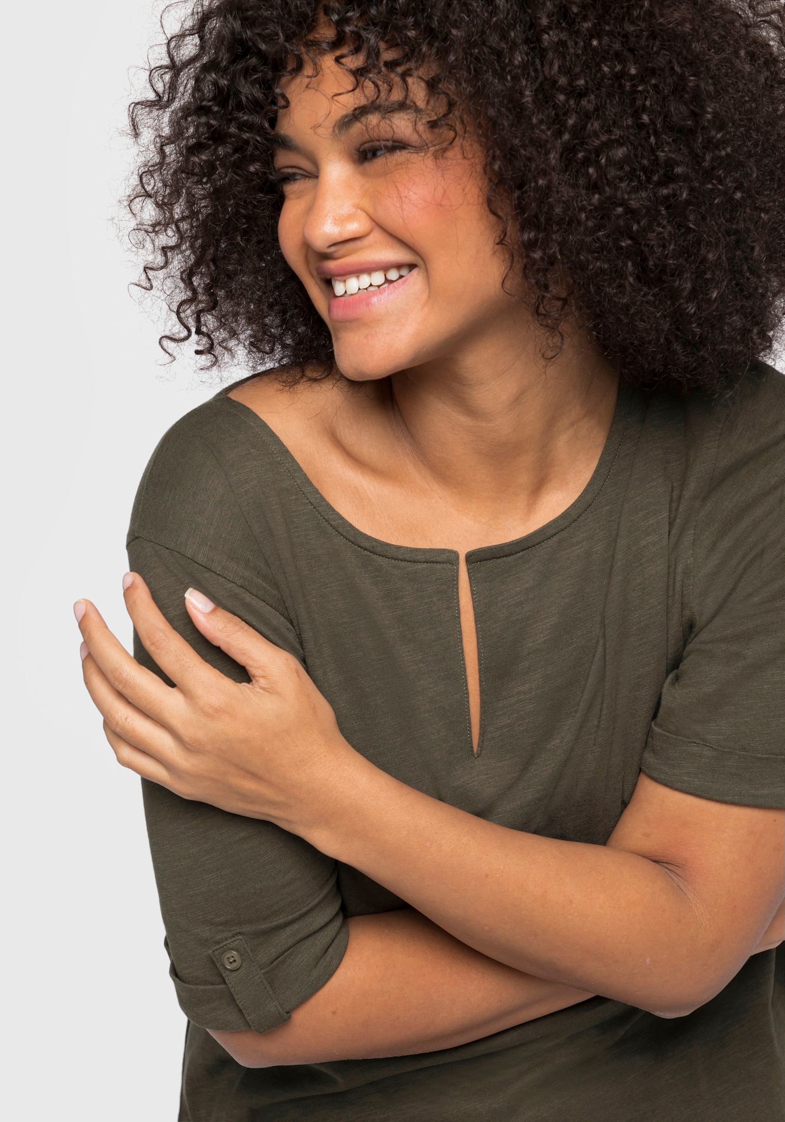 sheego Lang shirt met hals met split - donkerolijf