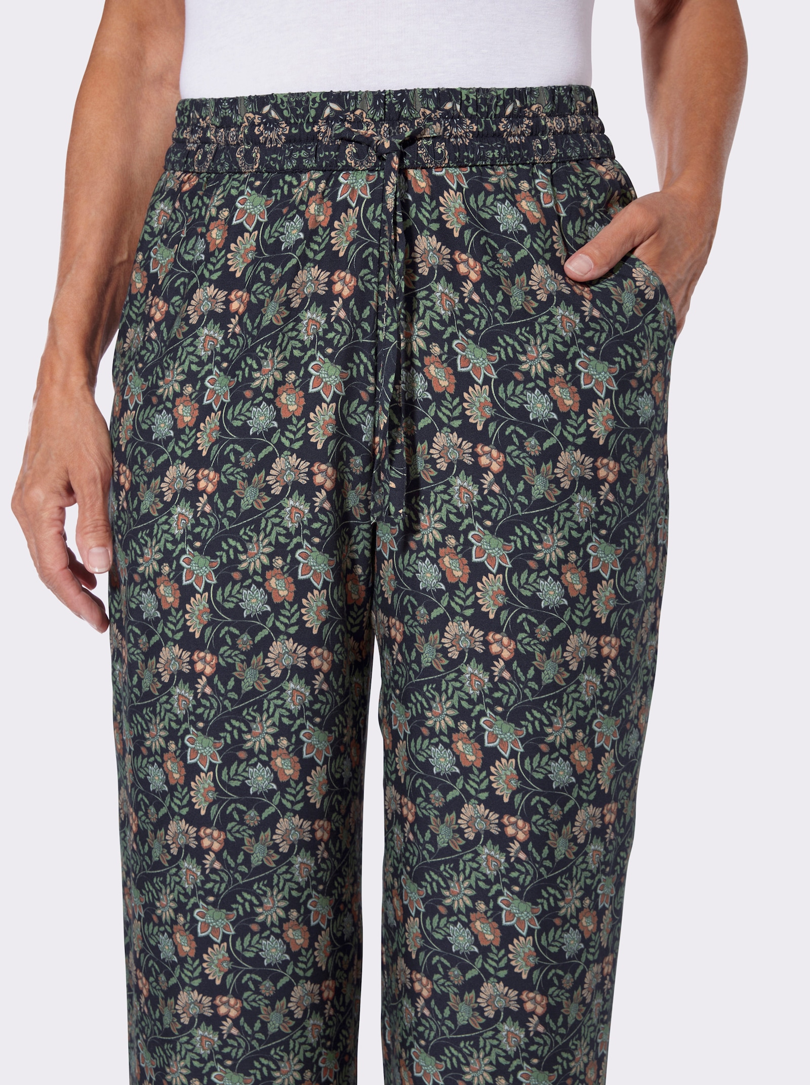 Schlupfhose in gewebter Qualität - marine-eucalyptus-bedruckt