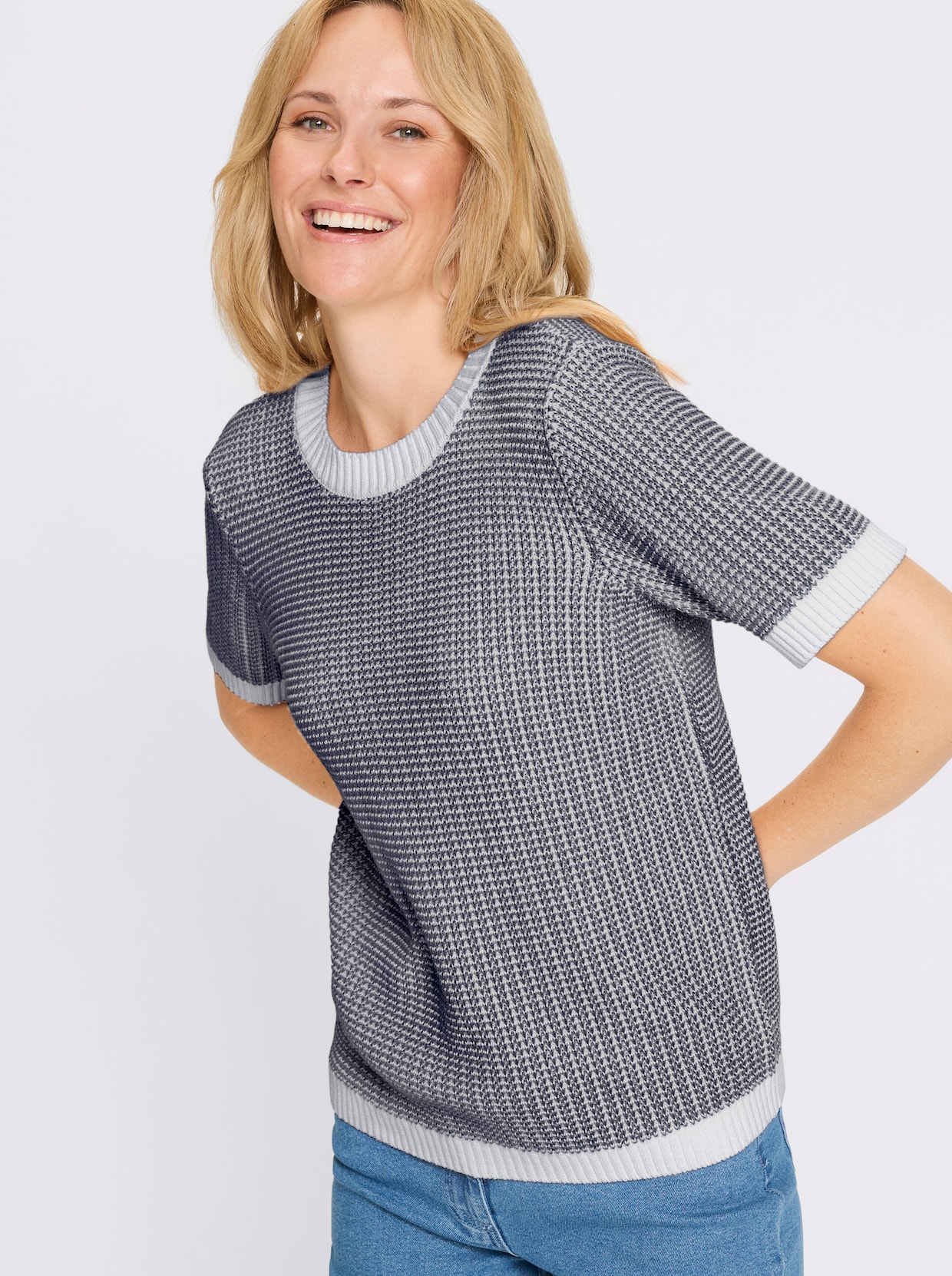 Kurzarmpullover - dunkelblau-ecru-gemustert