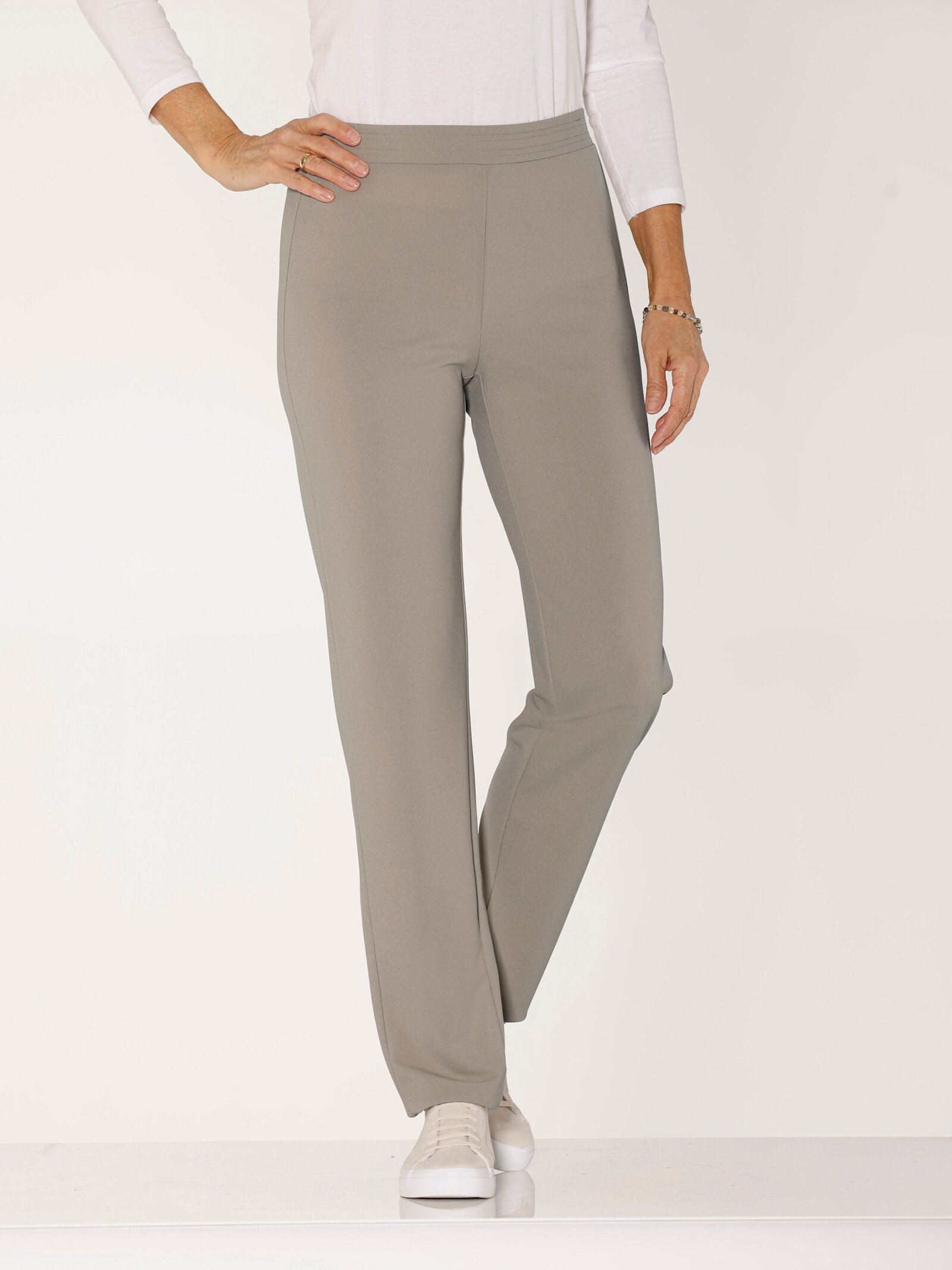 Schlupfhose in gerader Form - sesam