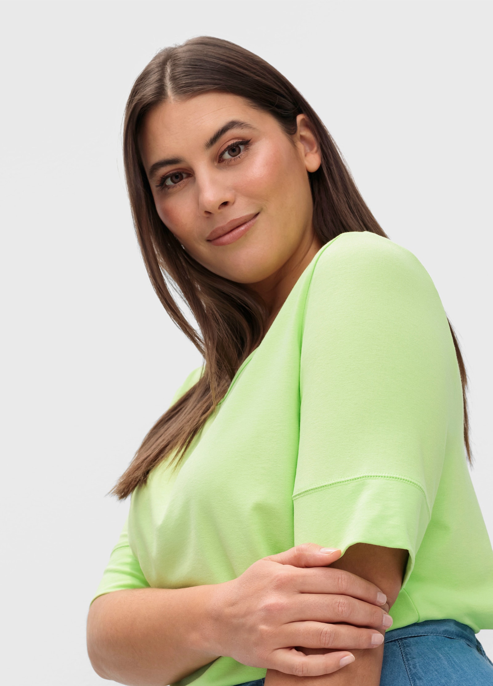 T-Shirt mit zweilagigem Ärmelbündchen - kiwi