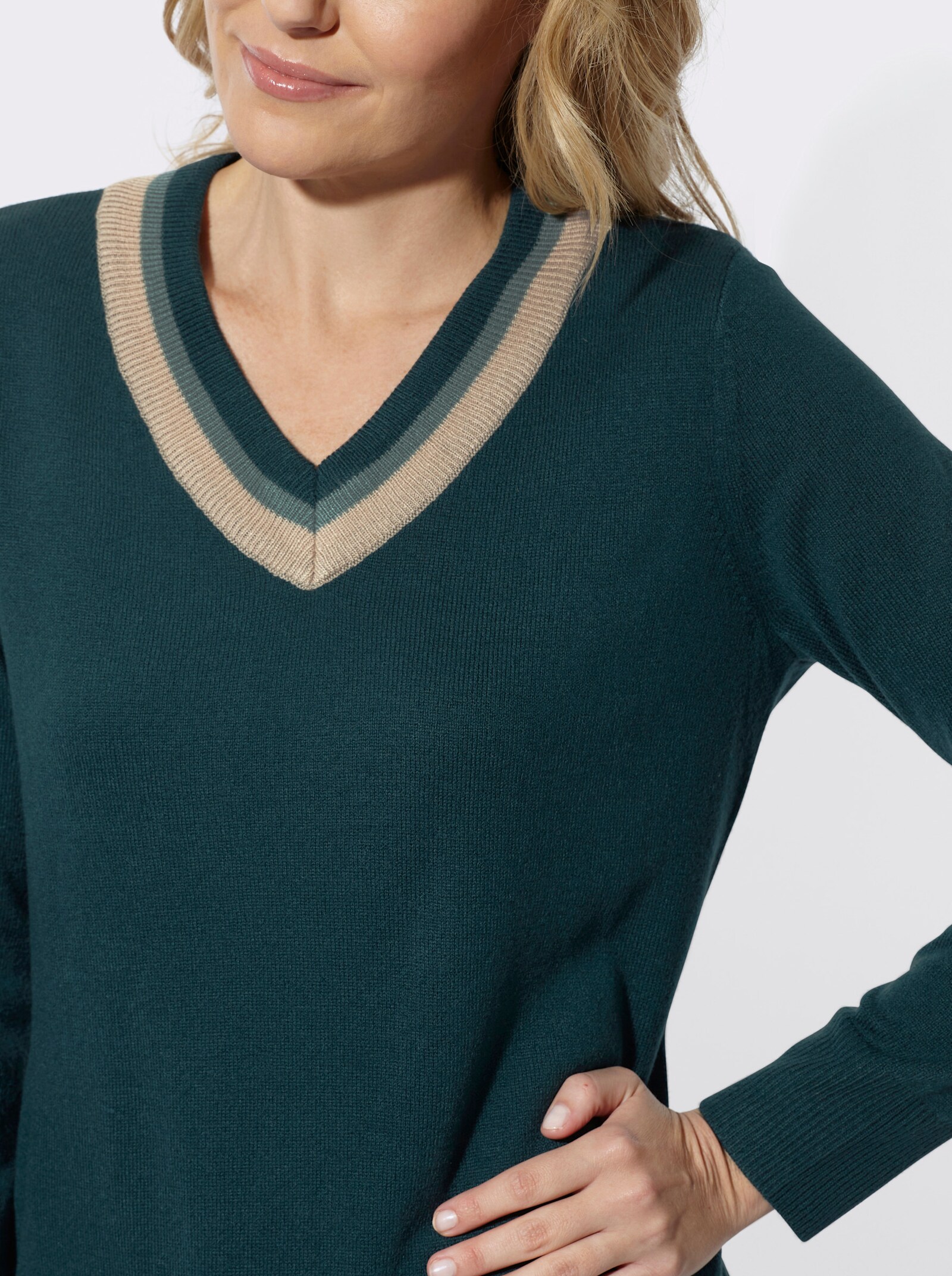 Langarm-Pullover mit Streifen am V-Ausschnitt - petrol-jade