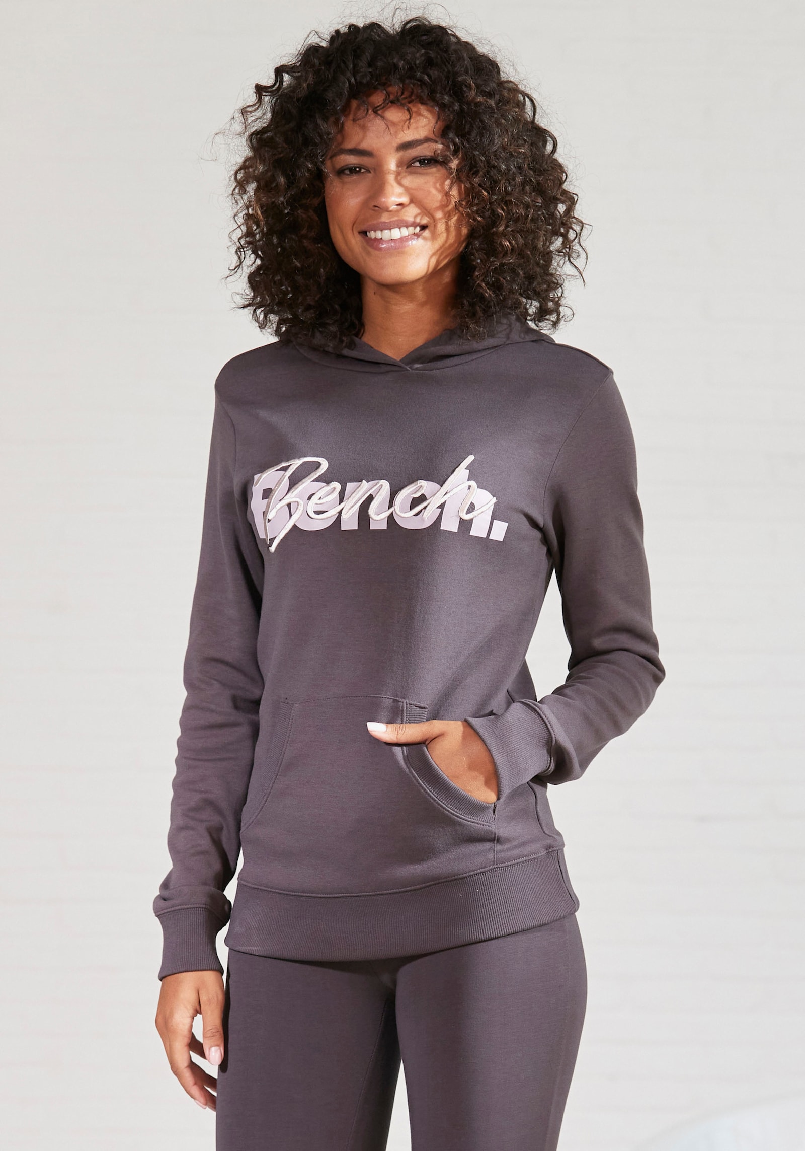 Bench. Loungewear Kapuzensweatshirt - stone