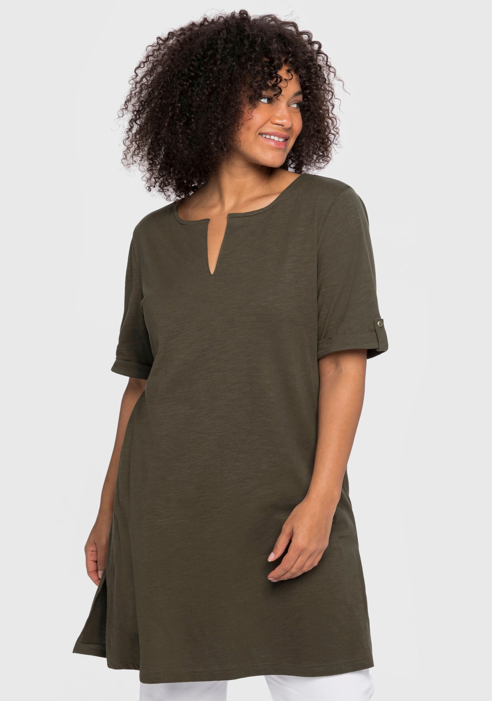 sheego Lang shirt met hals met split - donkerolijf