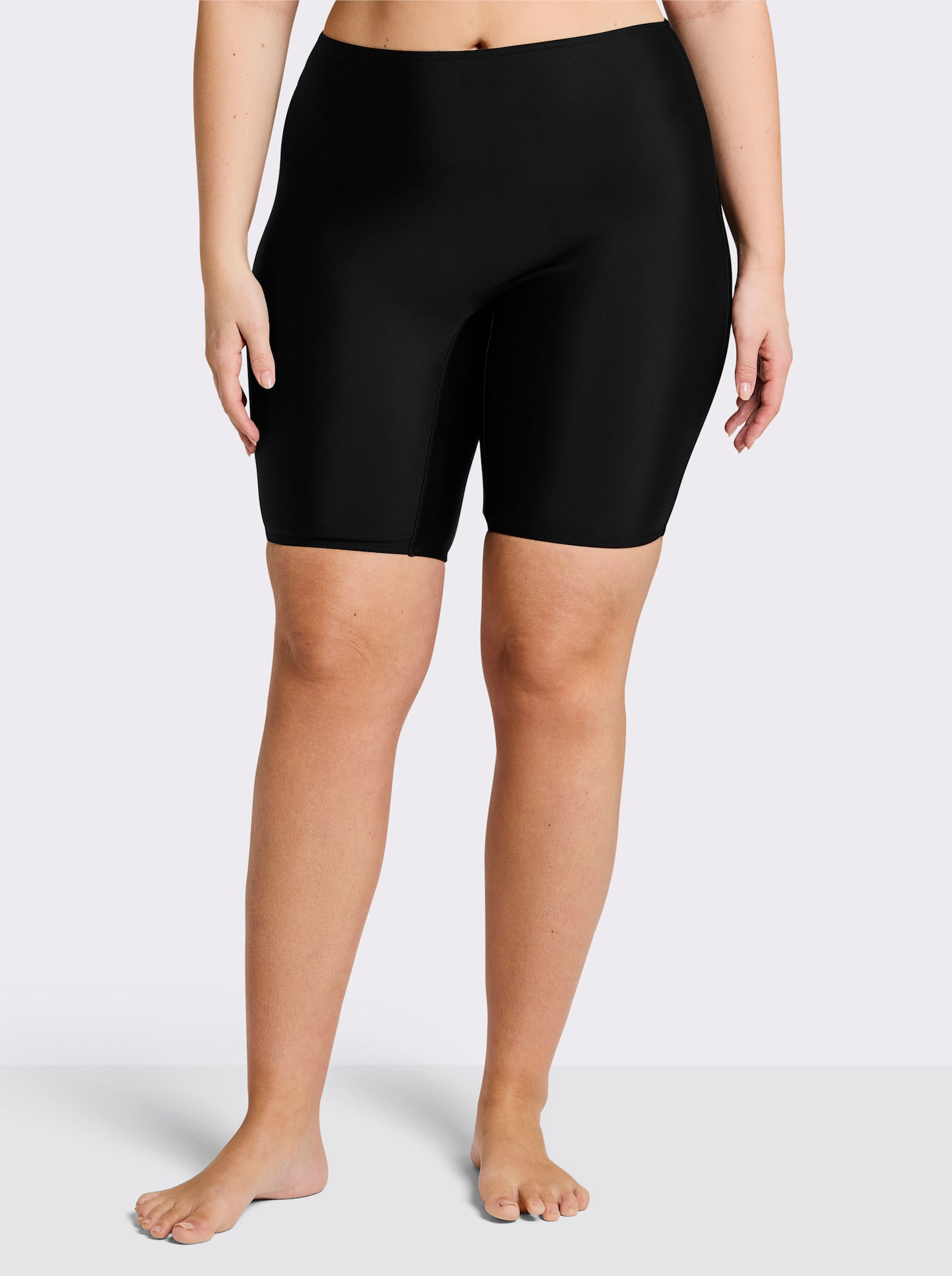 Badehose in Radler-Optik, Rundum-Dehnbund - schwarz