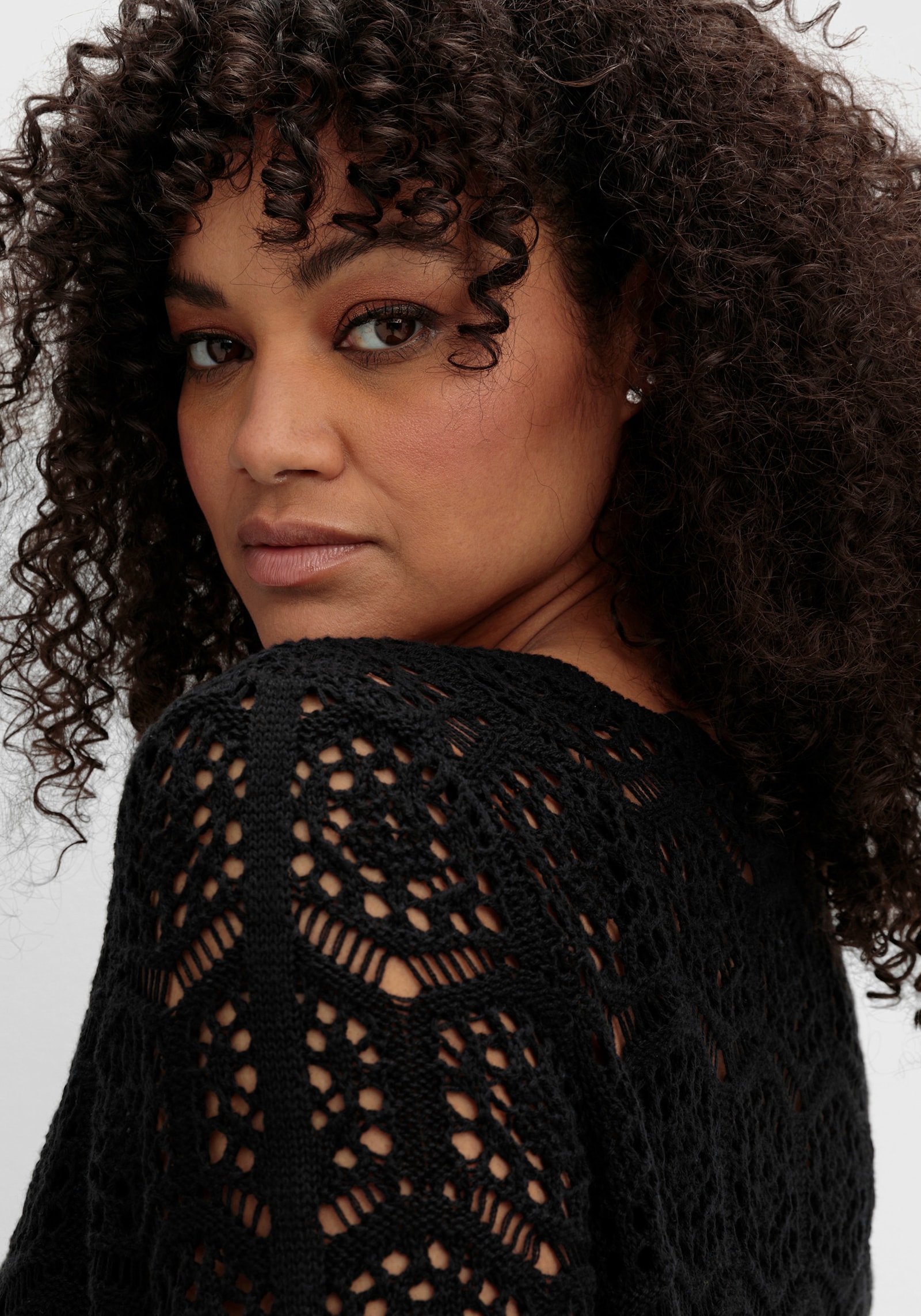 sheego by Joe Browns Ajourstrickjacke mit kurzem Arm - schwarz