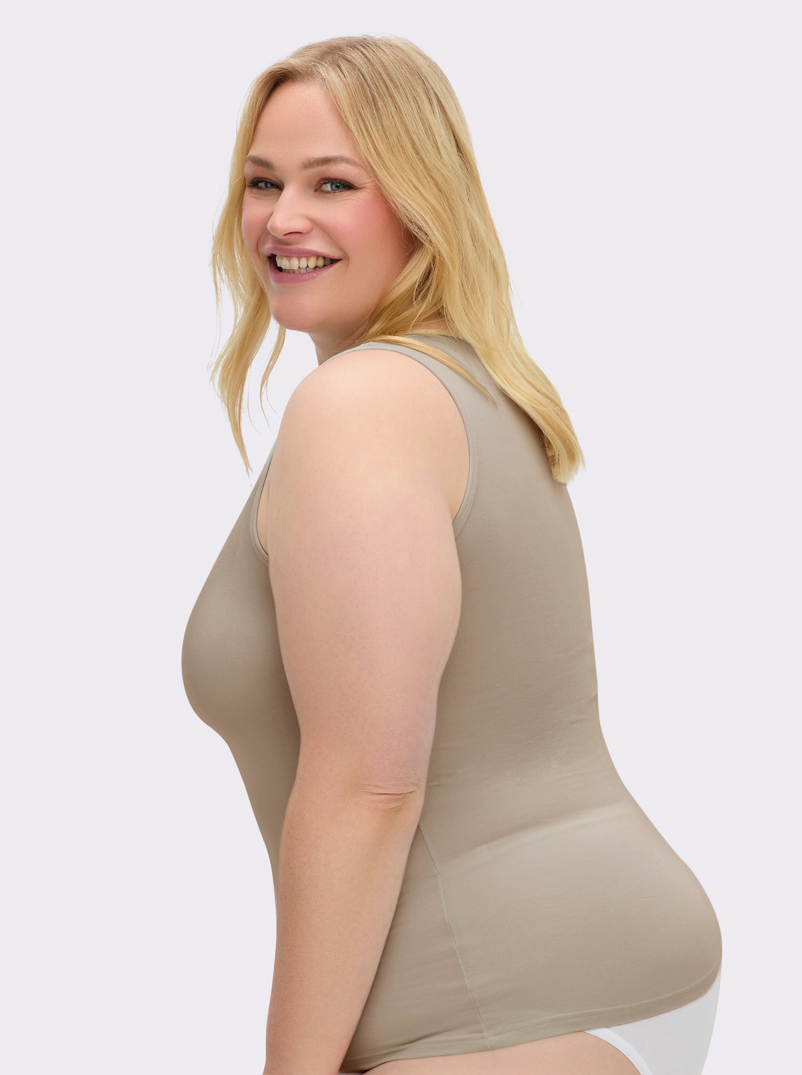 wäschepur Achseltop mit breiten Trägern - sand