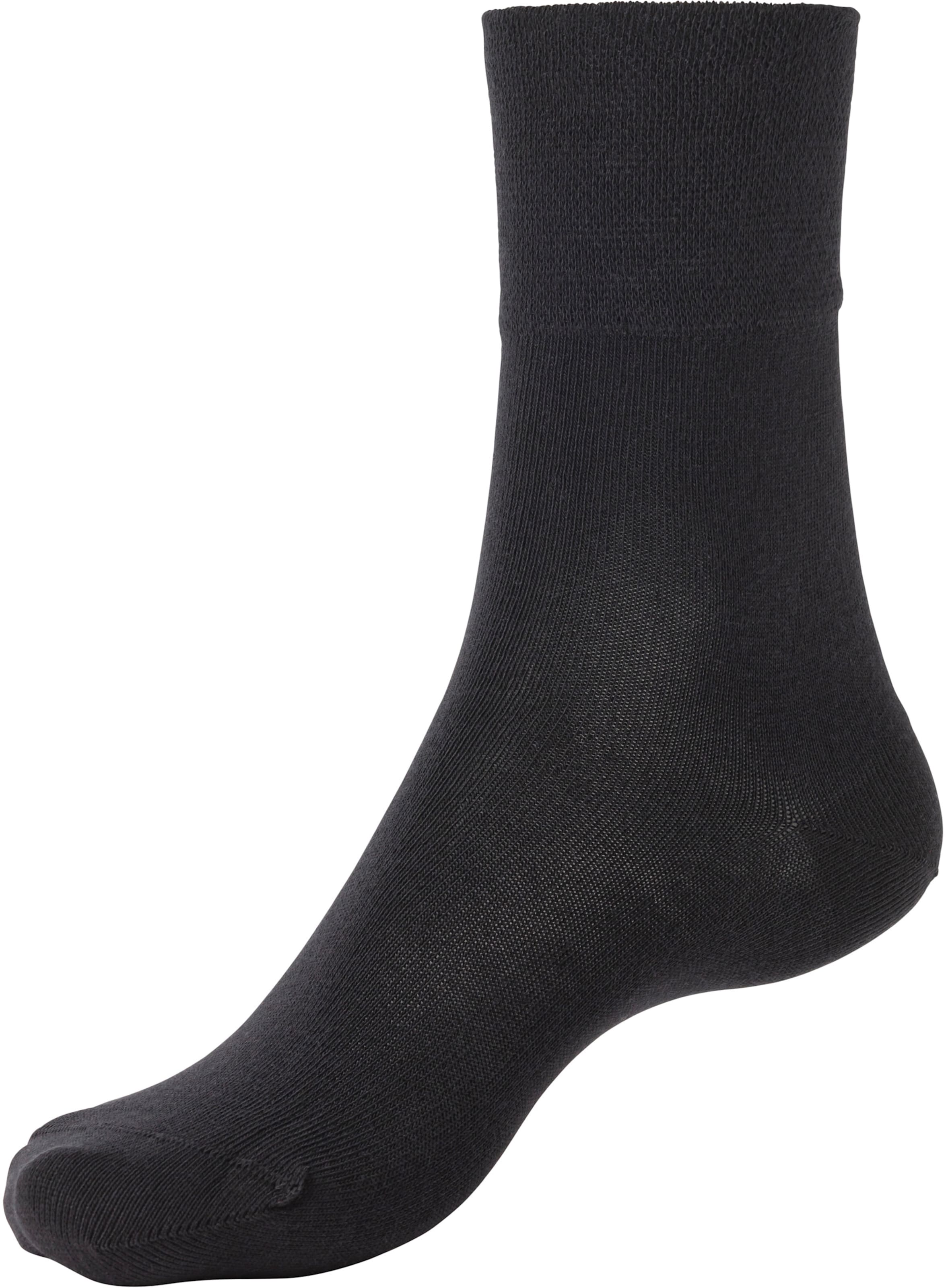 Weich und günstig Kaufen-Socken in 3x schwarz von H.I.S. Socken in 3x schwarz von H.I.S <![CDATA[Socken von H.I.S auch für Diabetiker im 3er Pack. Ein wahrer und idealer Allrounder fördert die Durchblutung und ist auch für Diabetiker geeignet. Durch die weiche Baumwolle entste