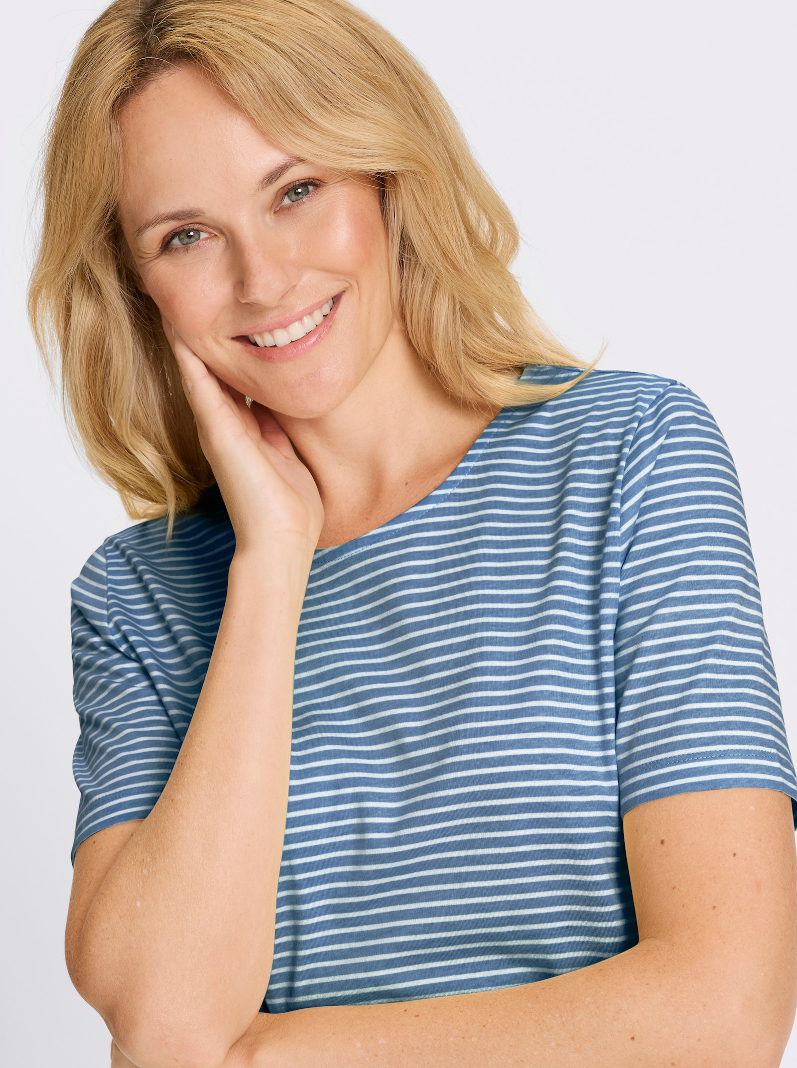 Ringelshirt aus reiner Baumwolle - mittelblau-ecru-geringelt