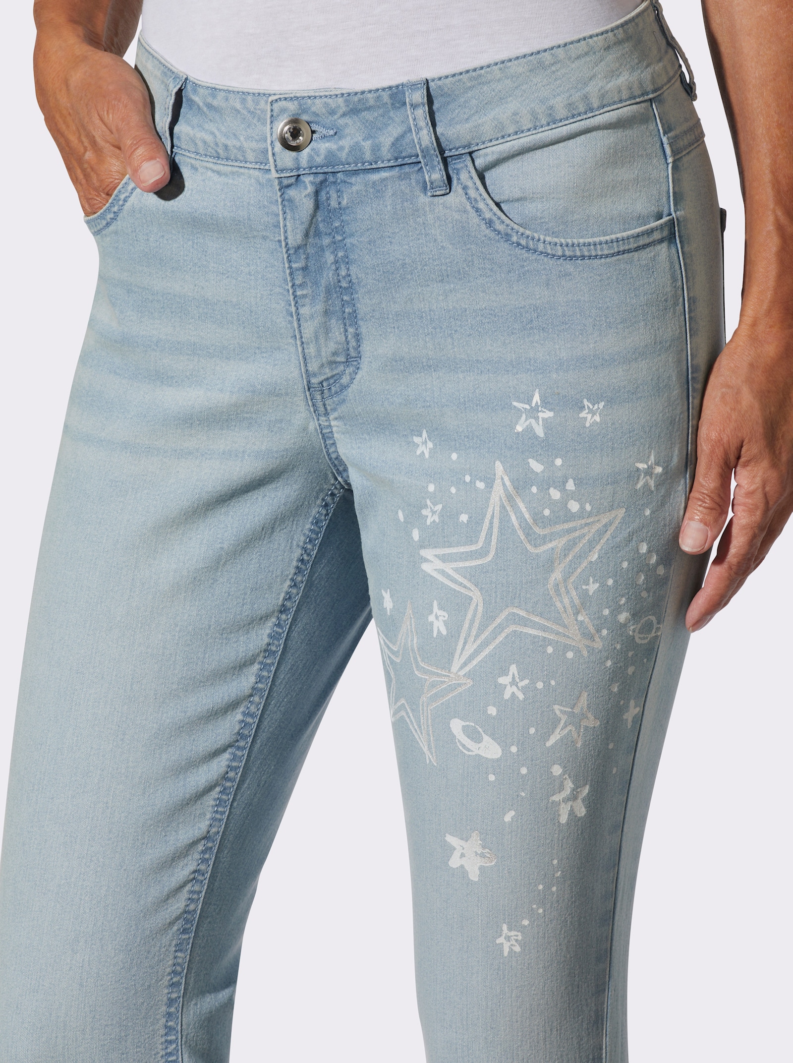 7/8-Jeans mit Sternen-Print - blue-bleached