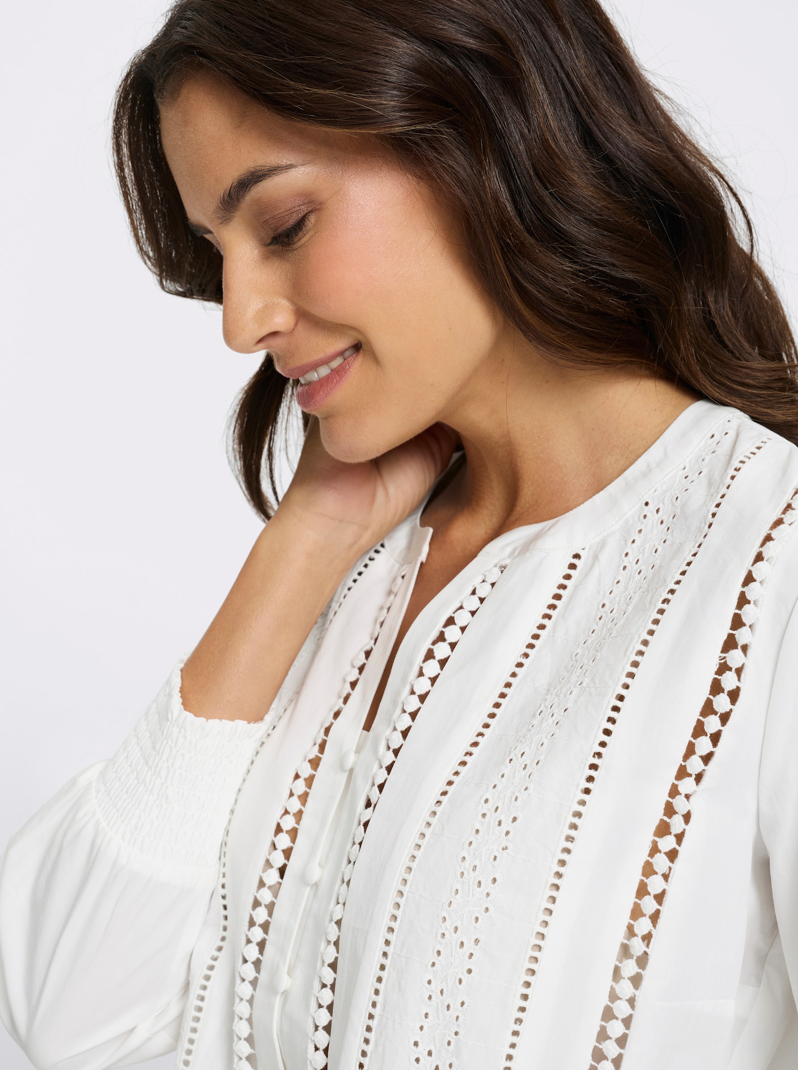 Baumwollbluse mit gesmoktem Saum - ecru