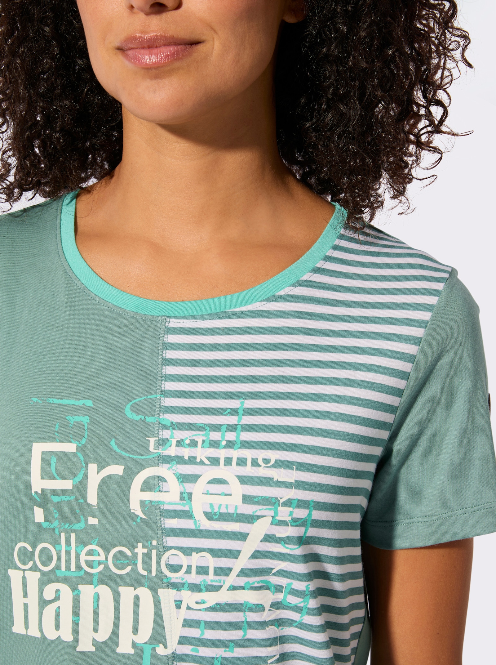 Rundhalsshirt mit Schriftzug und Streifen-Print - jade-blaugrün-bedruckt