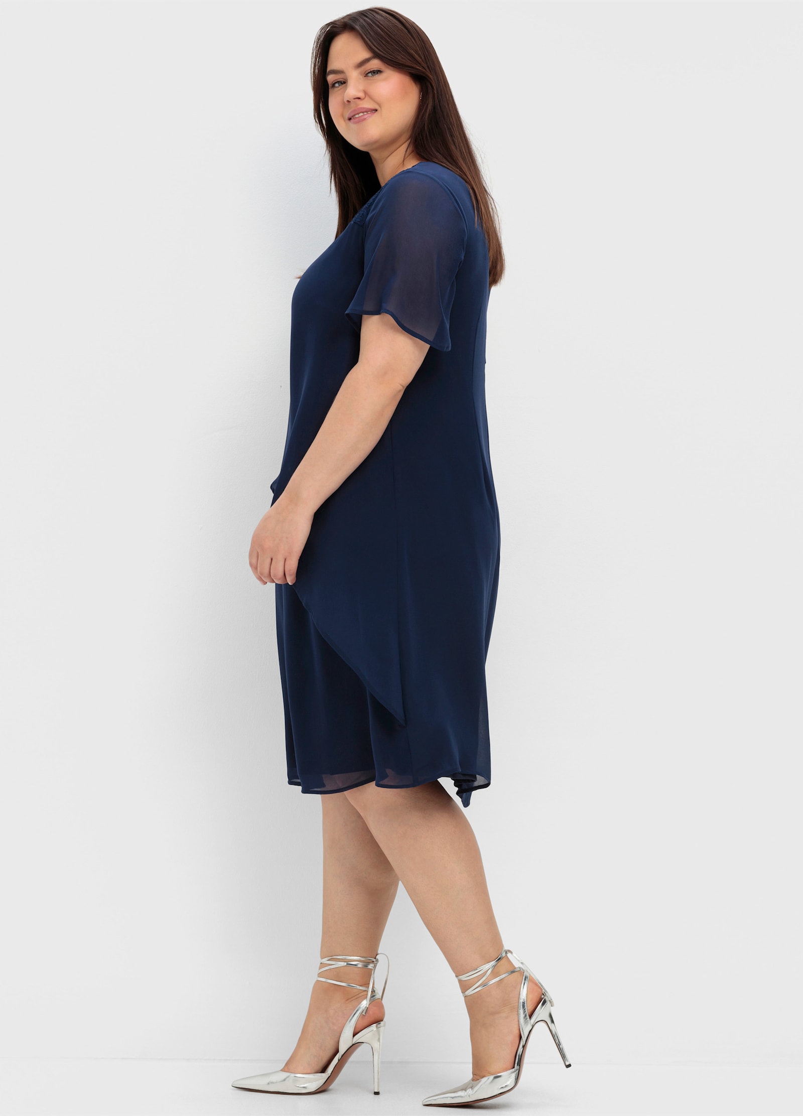 sheego Cocktailjurk van chiffon - marine