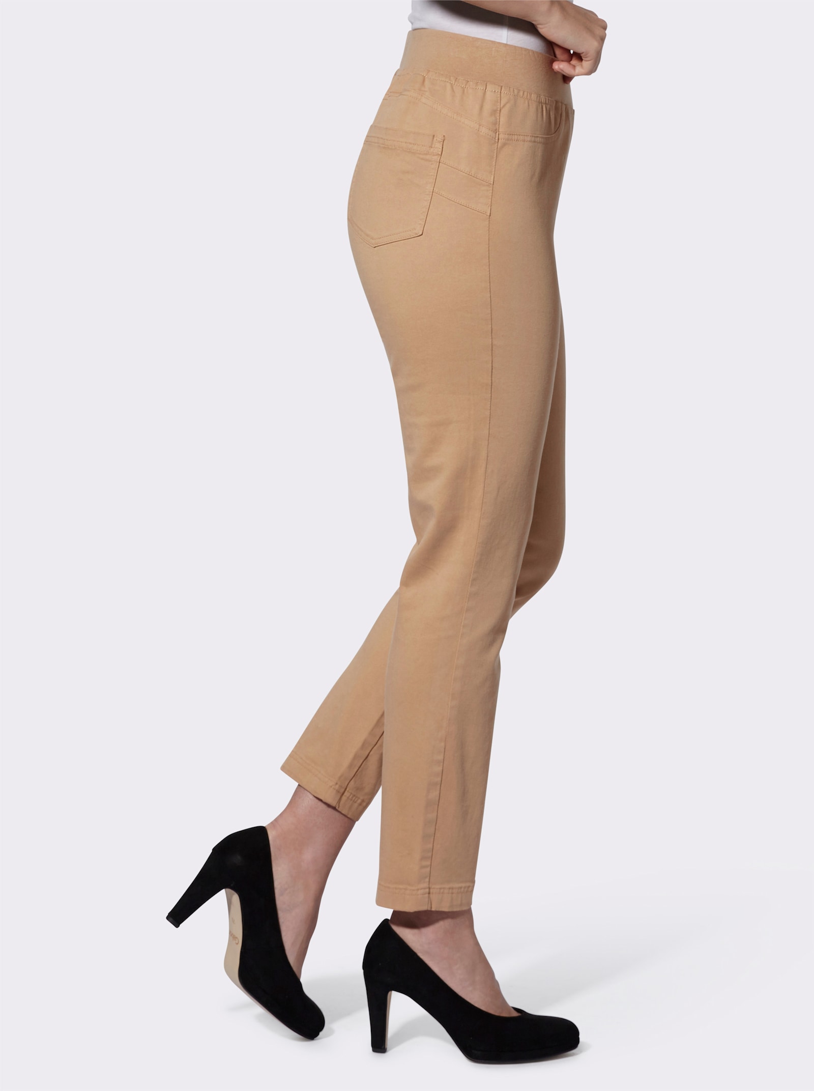 Push-up-Jeans in weicher Qualität - camel