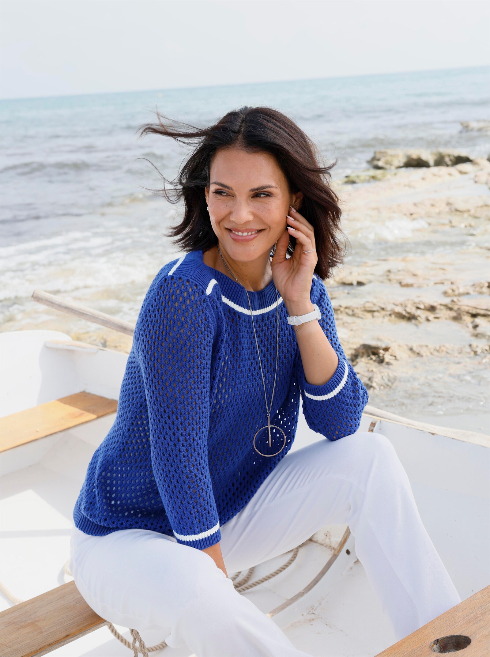 3/4-Arm-Pullover mit Ajourstrickmuster - royalblau