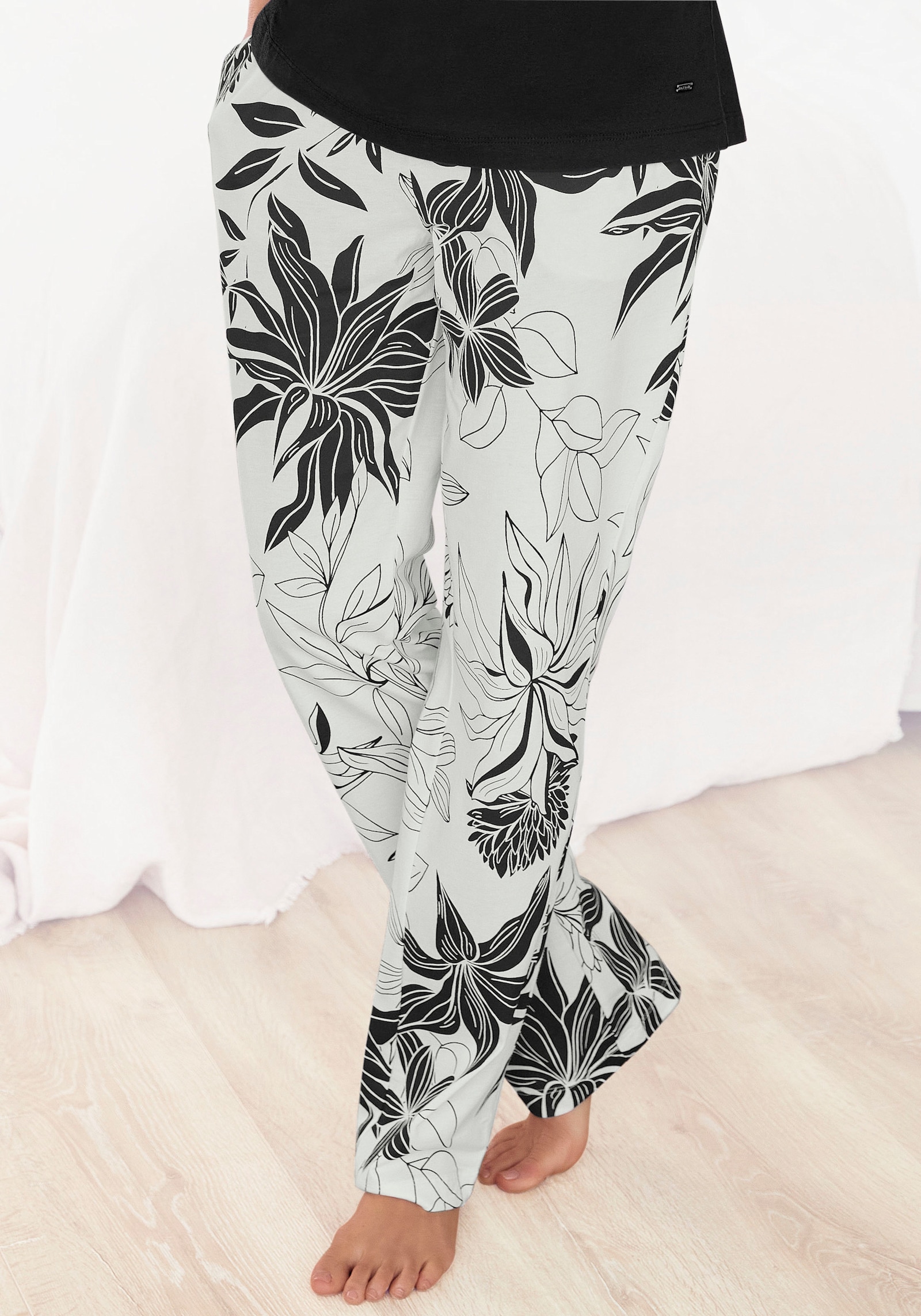 LASCANA Pantalon de nuit - écru à fleurs