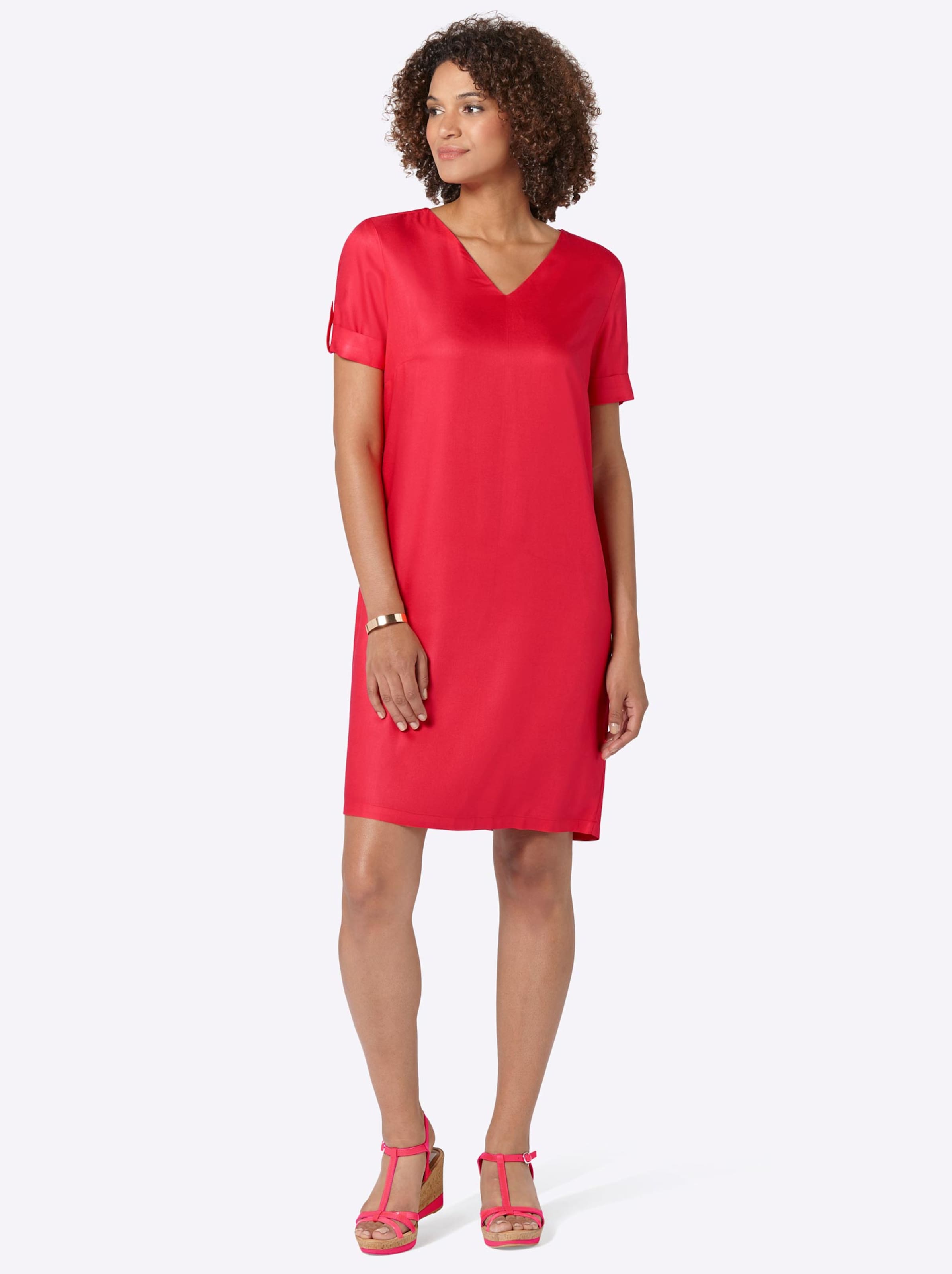 Twill günstig Kaufen-Sommerkleid in rot von heine. Sommerkleid in rot von heine <![CDATA[Reinschlüpfen. Wohlfühlen. Gut aussehen! Dieses Kleid erfüllt alle Voraussetzungen für Ihren neuen Sommer-Liebling! Tolle Qualität aus hochwertiger Twill-Viskose: wunderbar trageange