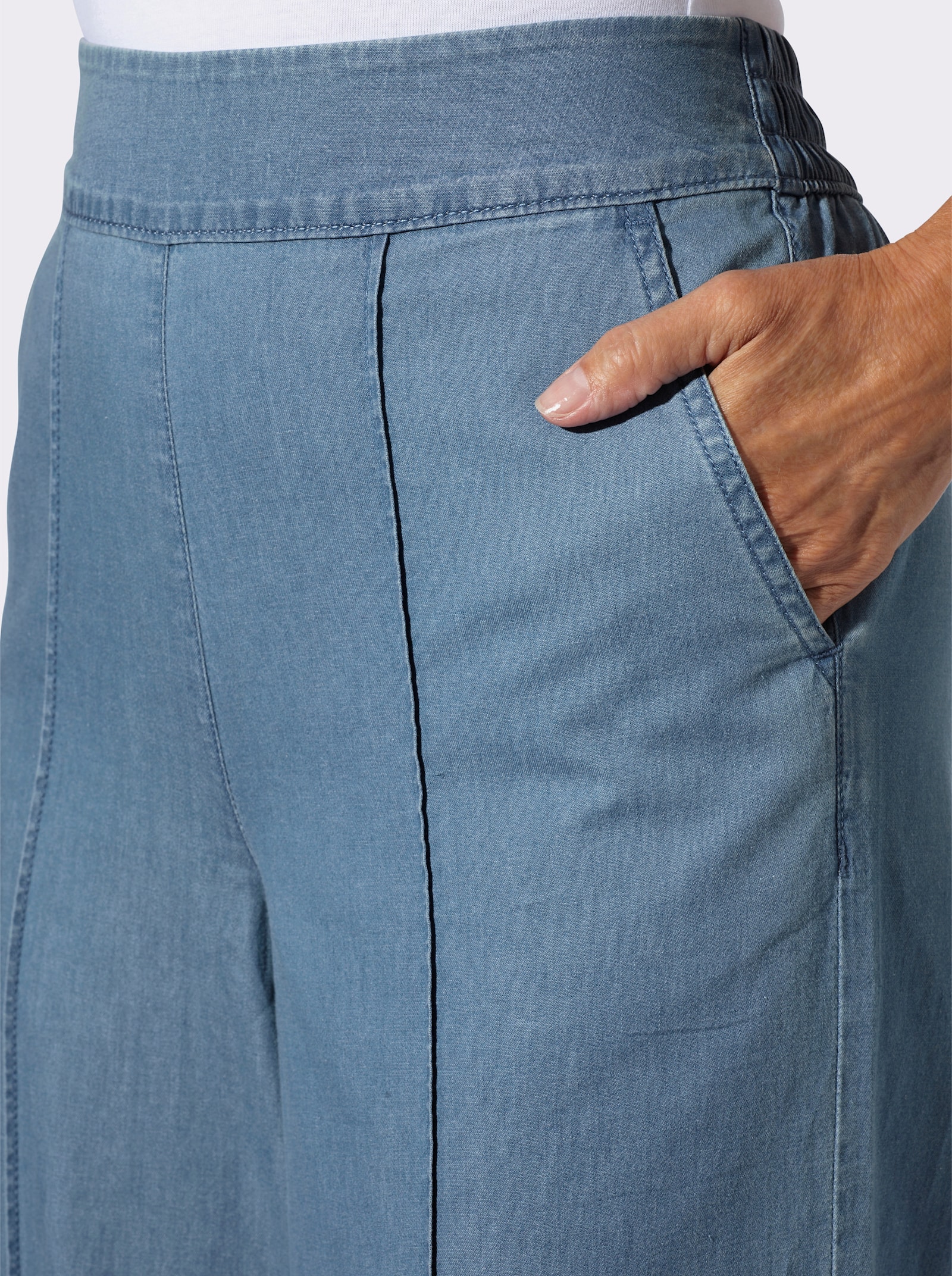 Džíny s vysokým pasem a širokými nohavicemi - bělená modrá