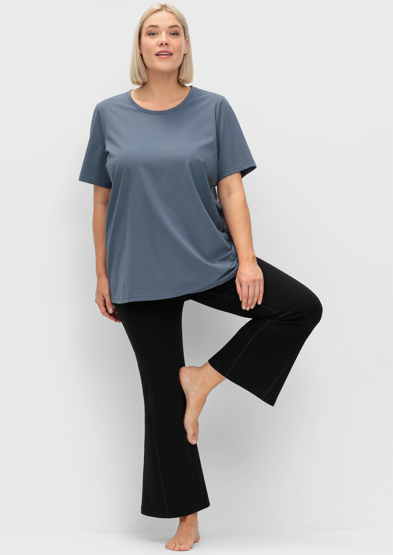 sheego Yogashirt in Longform - rauchgrau