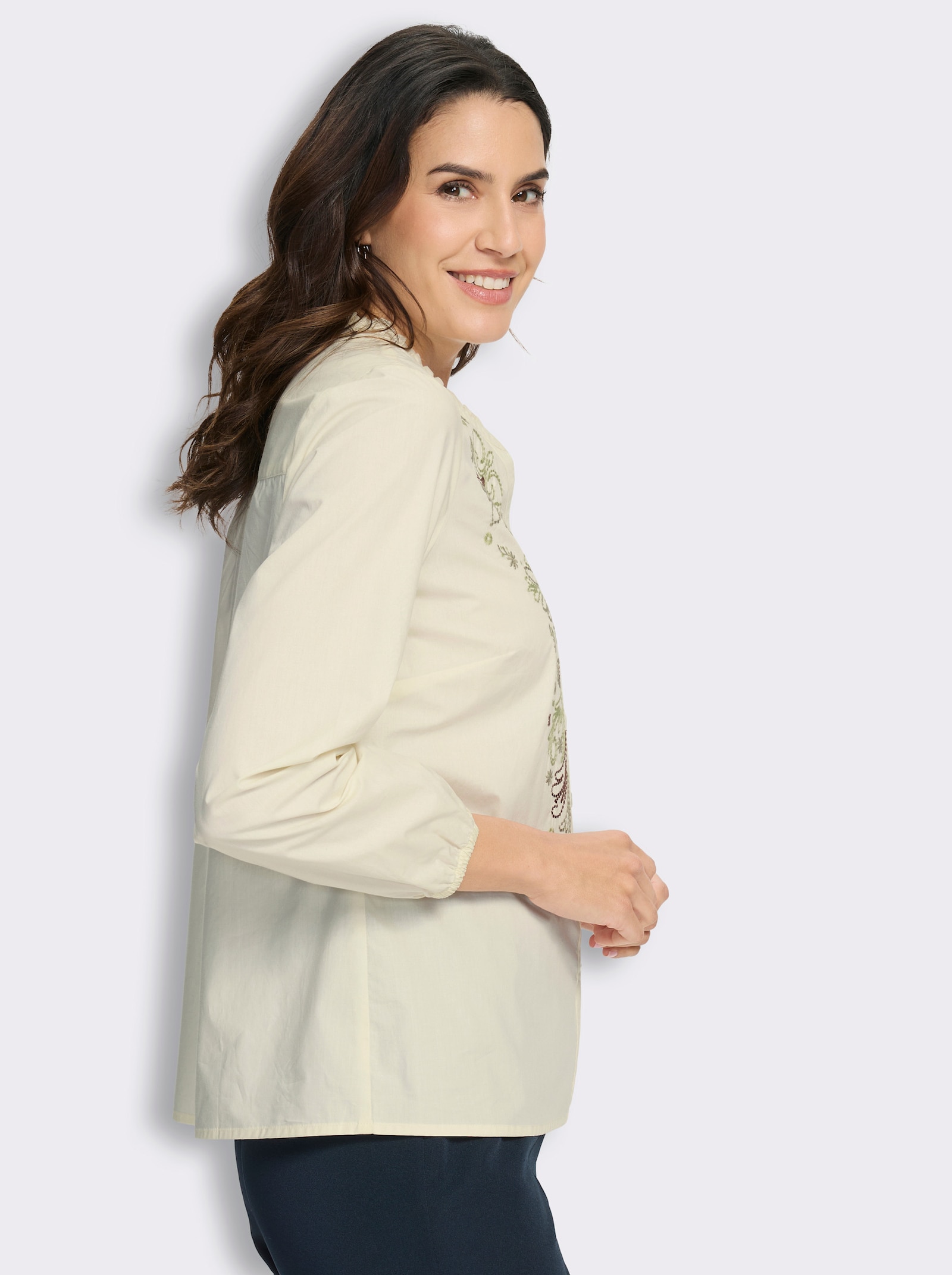 Baumwollbluse mit aufwendigen Blumenstickereien - champagner