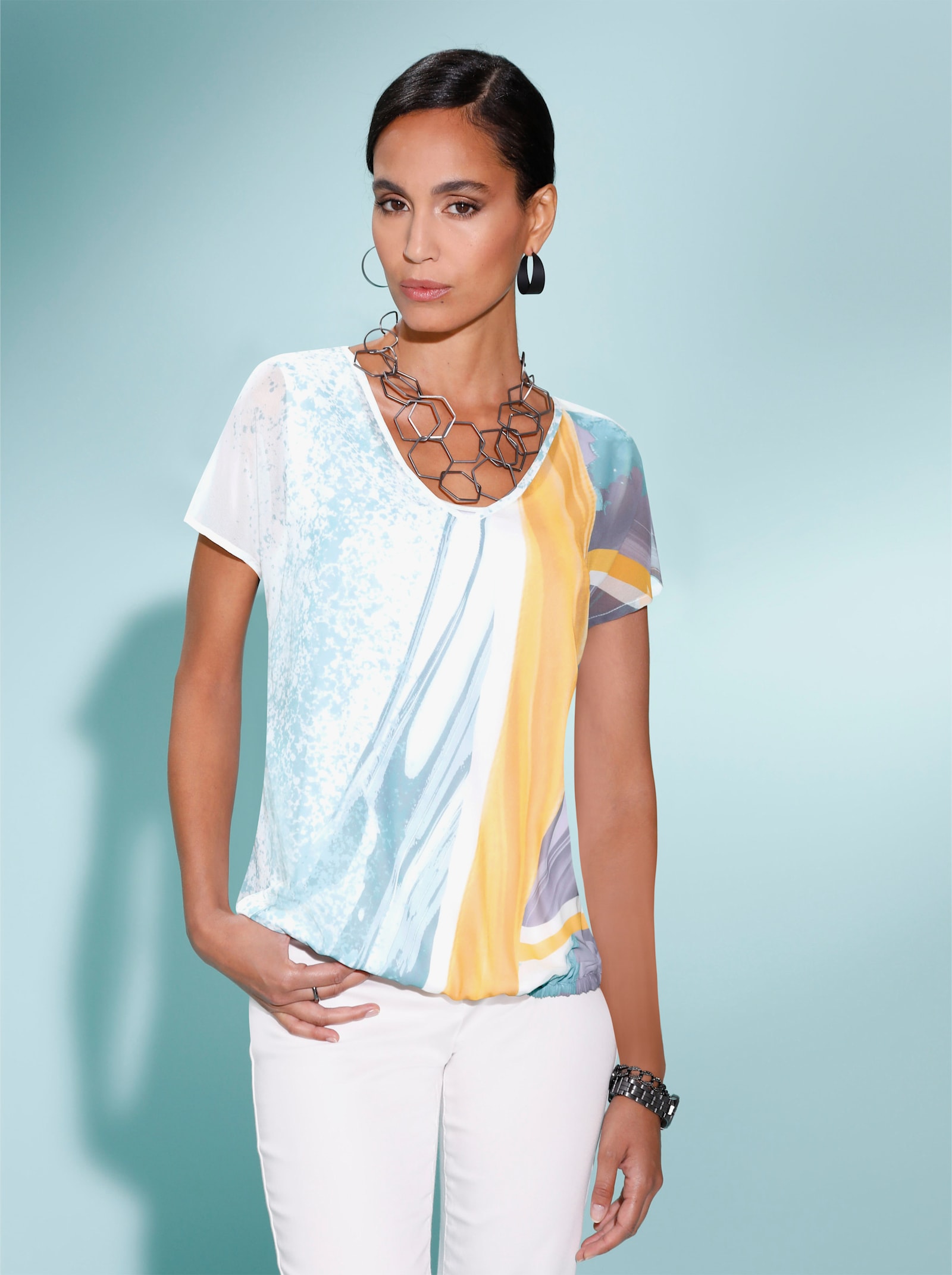 Ärmellose Bluse mit eingenähtem Viskose-Jersey-Top - salbei-ecru-bedruckt