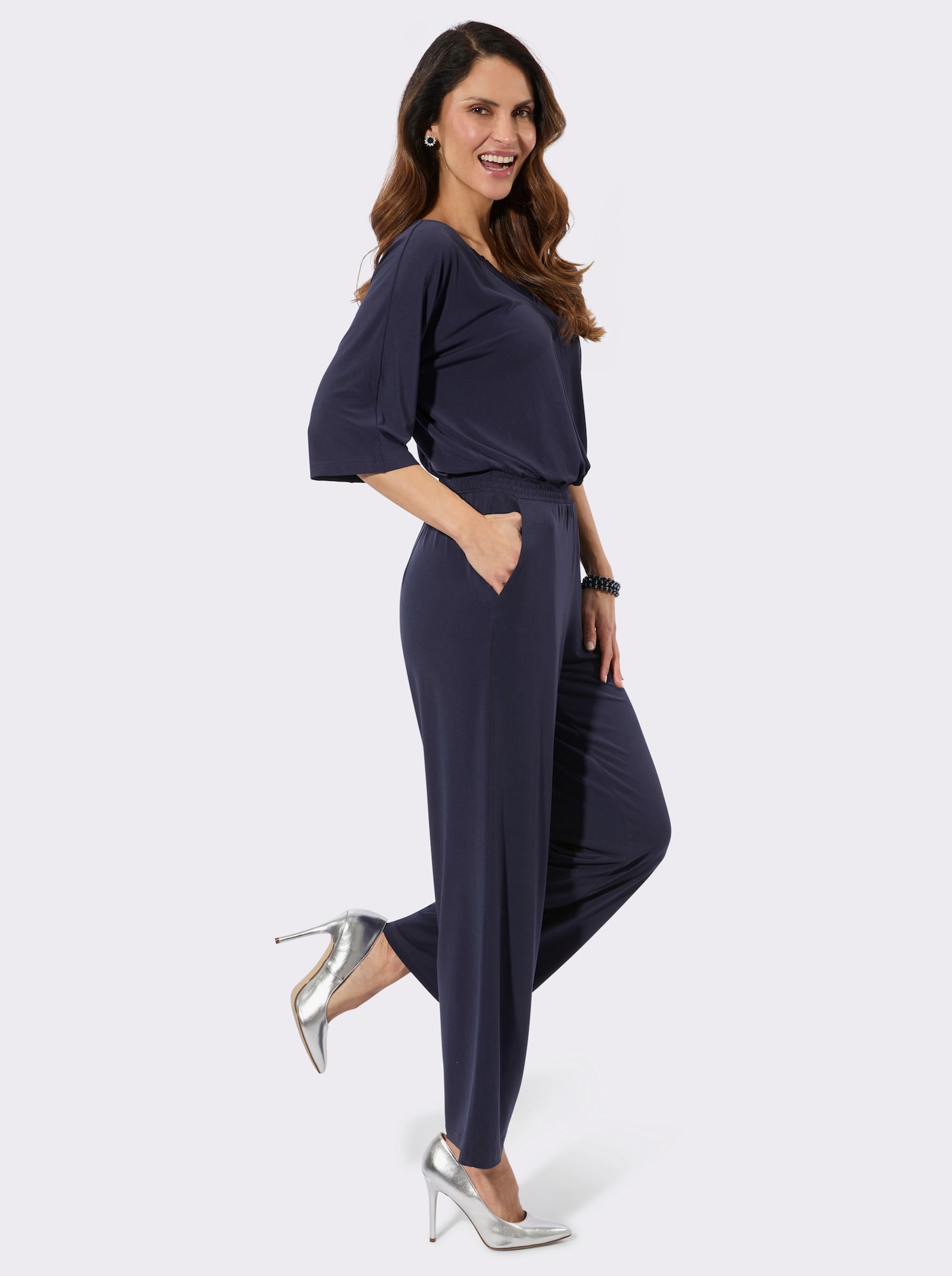 Jumpsuit mit Spitze am V-Ausschnitt - marine