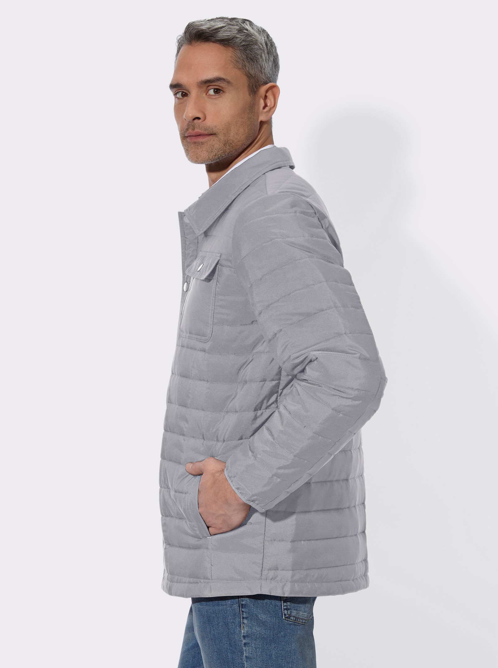 Steppjacke mit Druckknopfleiste - steingrau