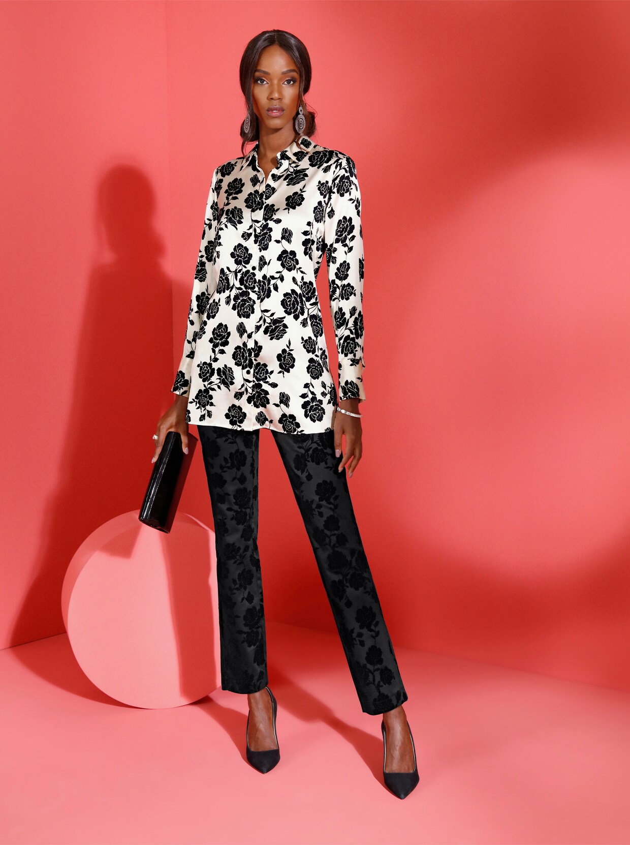 Longline blouse - champagne/zwart bedrukt