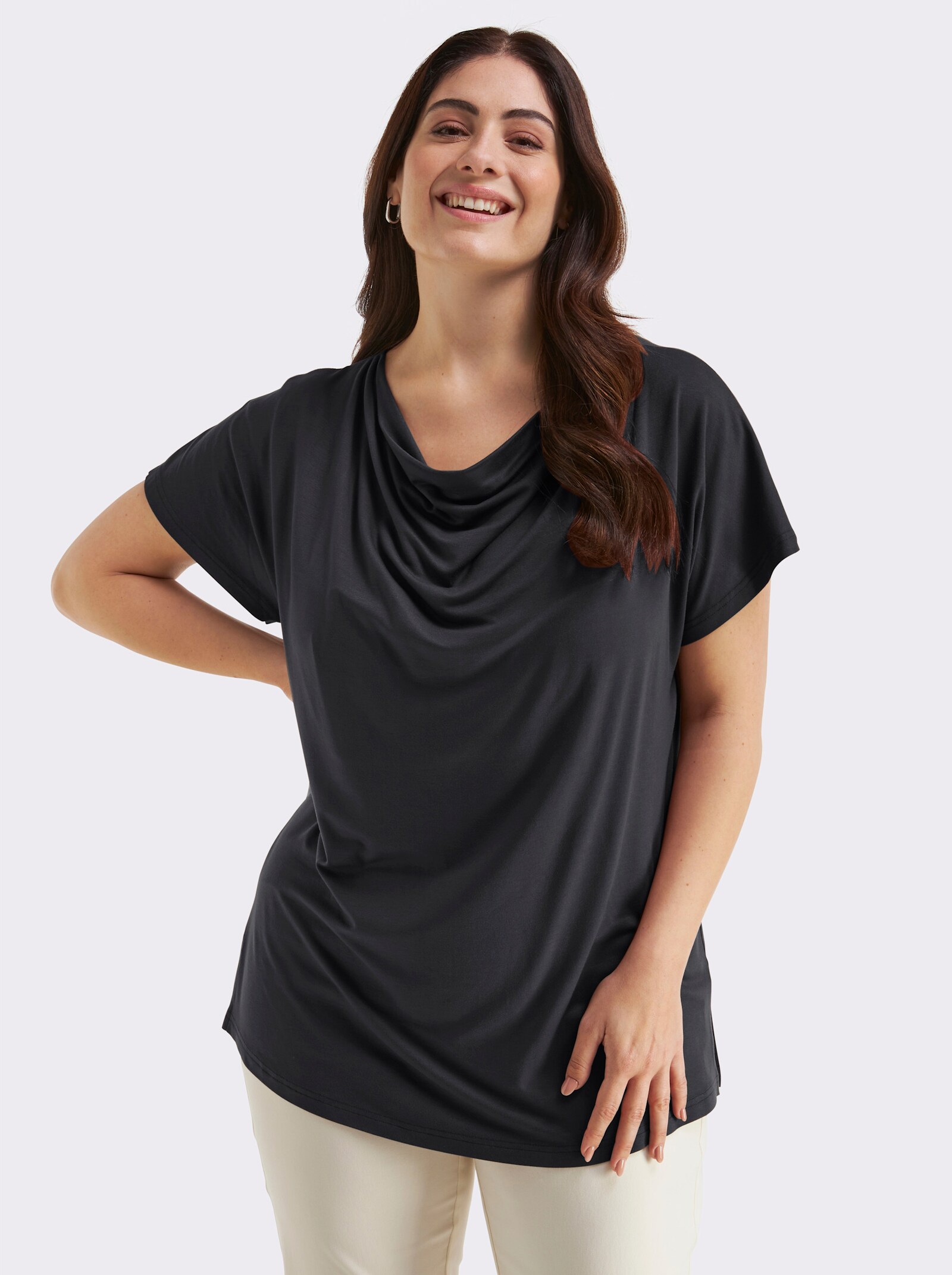 sheego Wasserfallshirt mit überschnittenen Ärmeln - schwarz