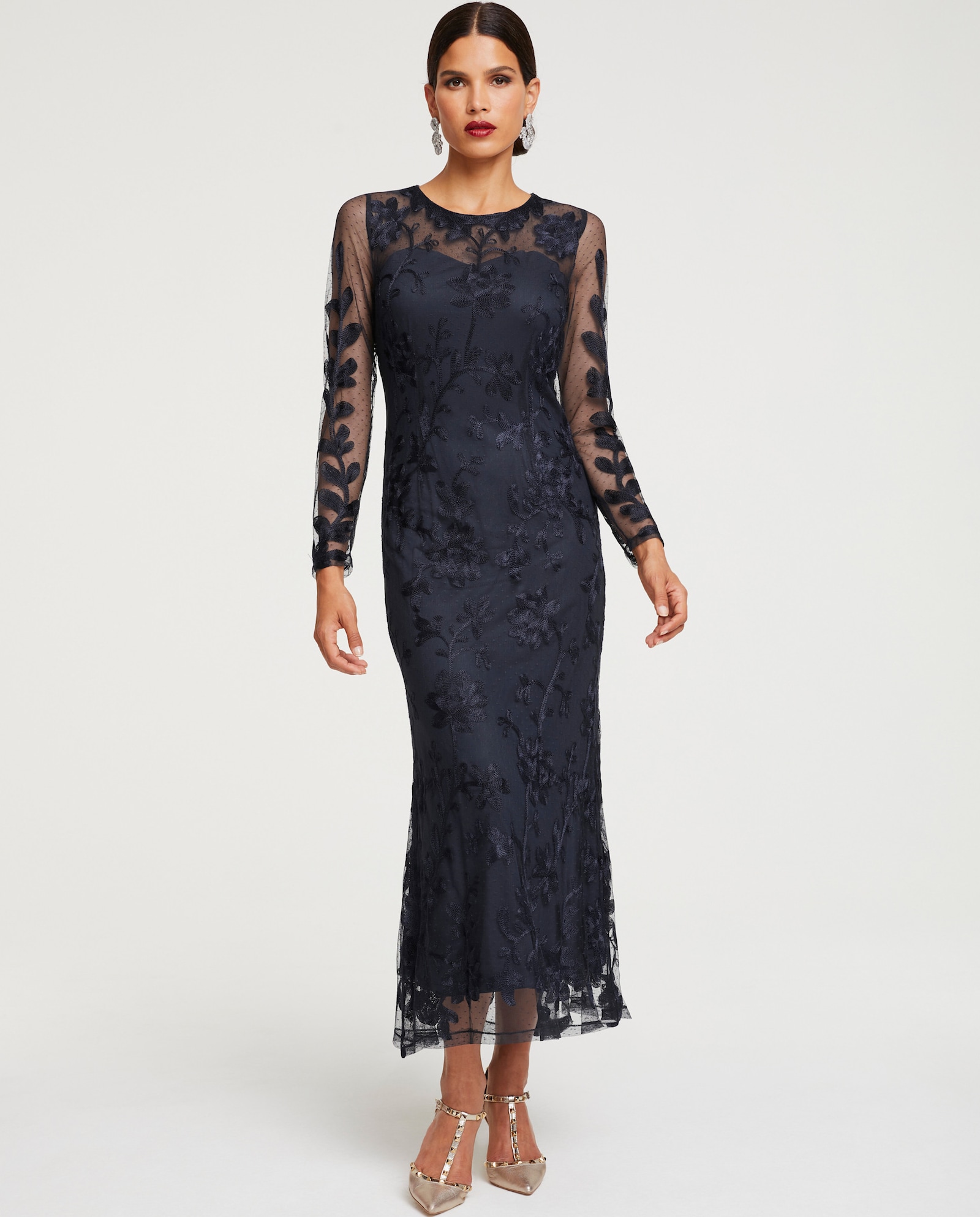 heine Elegantes Abendkleid mit Stickerei - marine