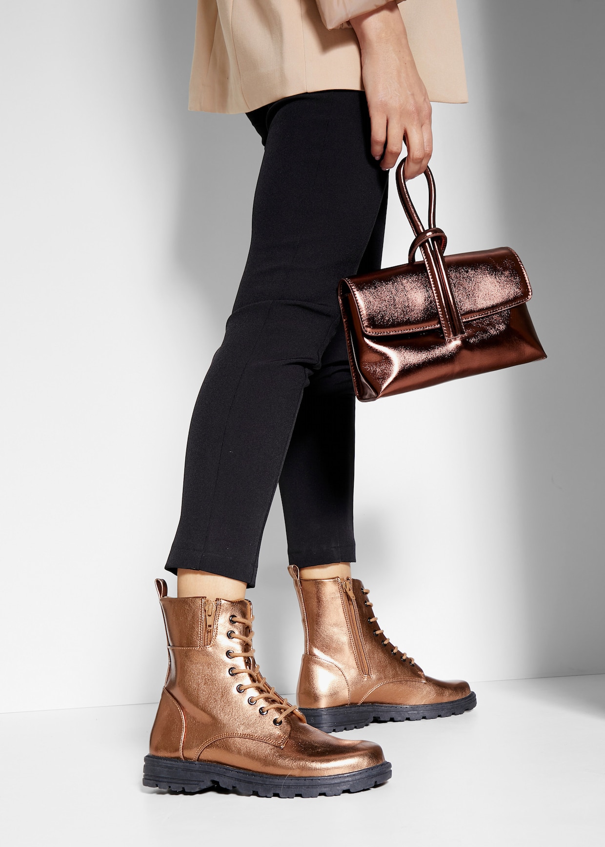 LASCANA Bottines - couleur bronze