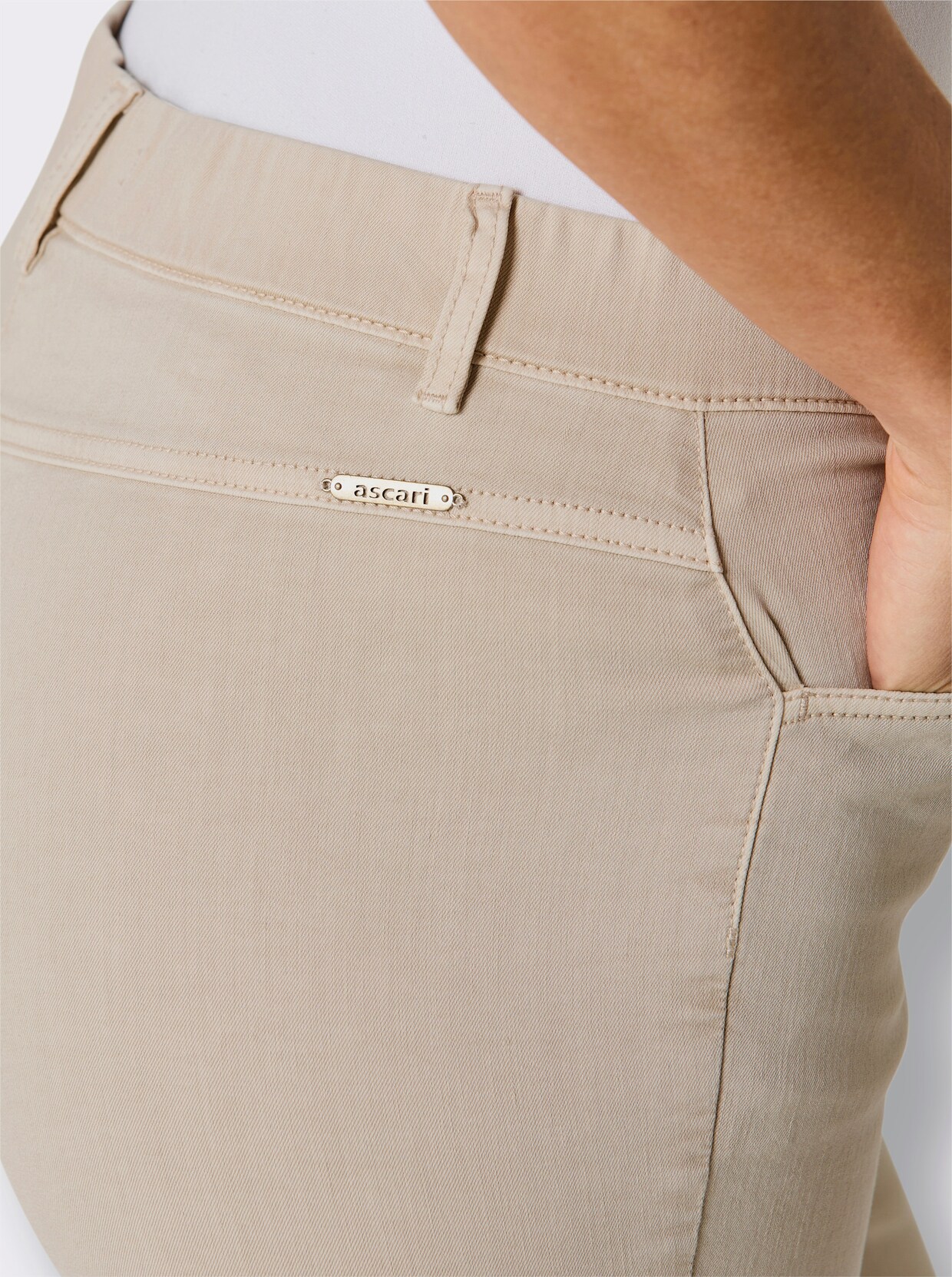 Ascari Schlupfjeans - sand
