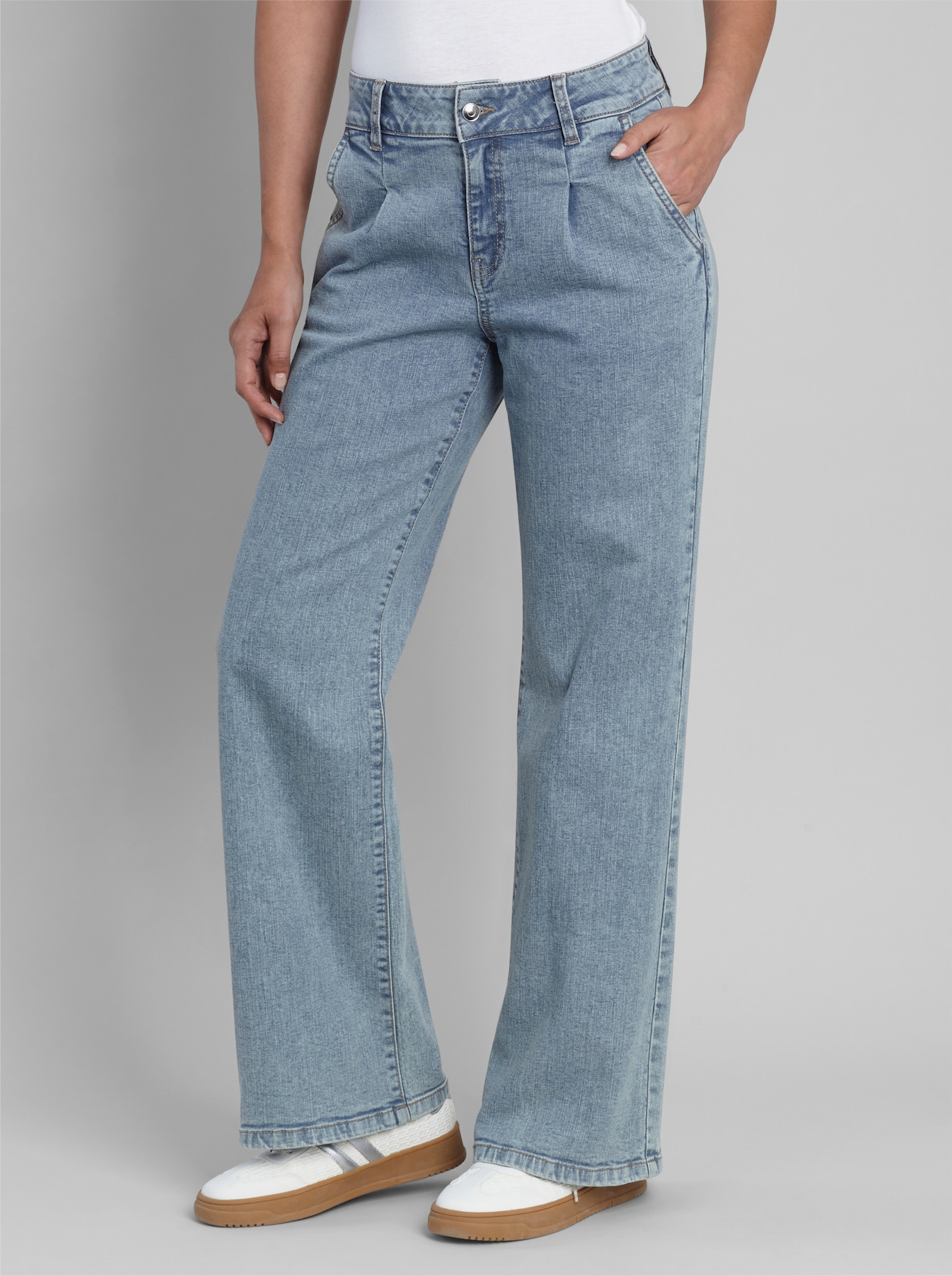 heine Jeans mit weitem Bein - blue-bleached