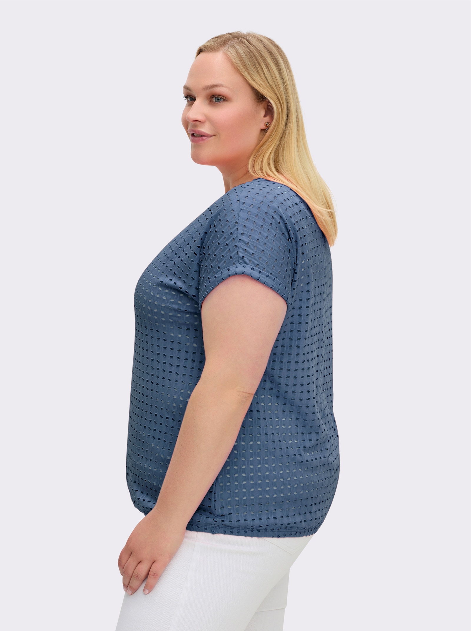 Kurzarmshirt mit Lochmuster - jeansblau