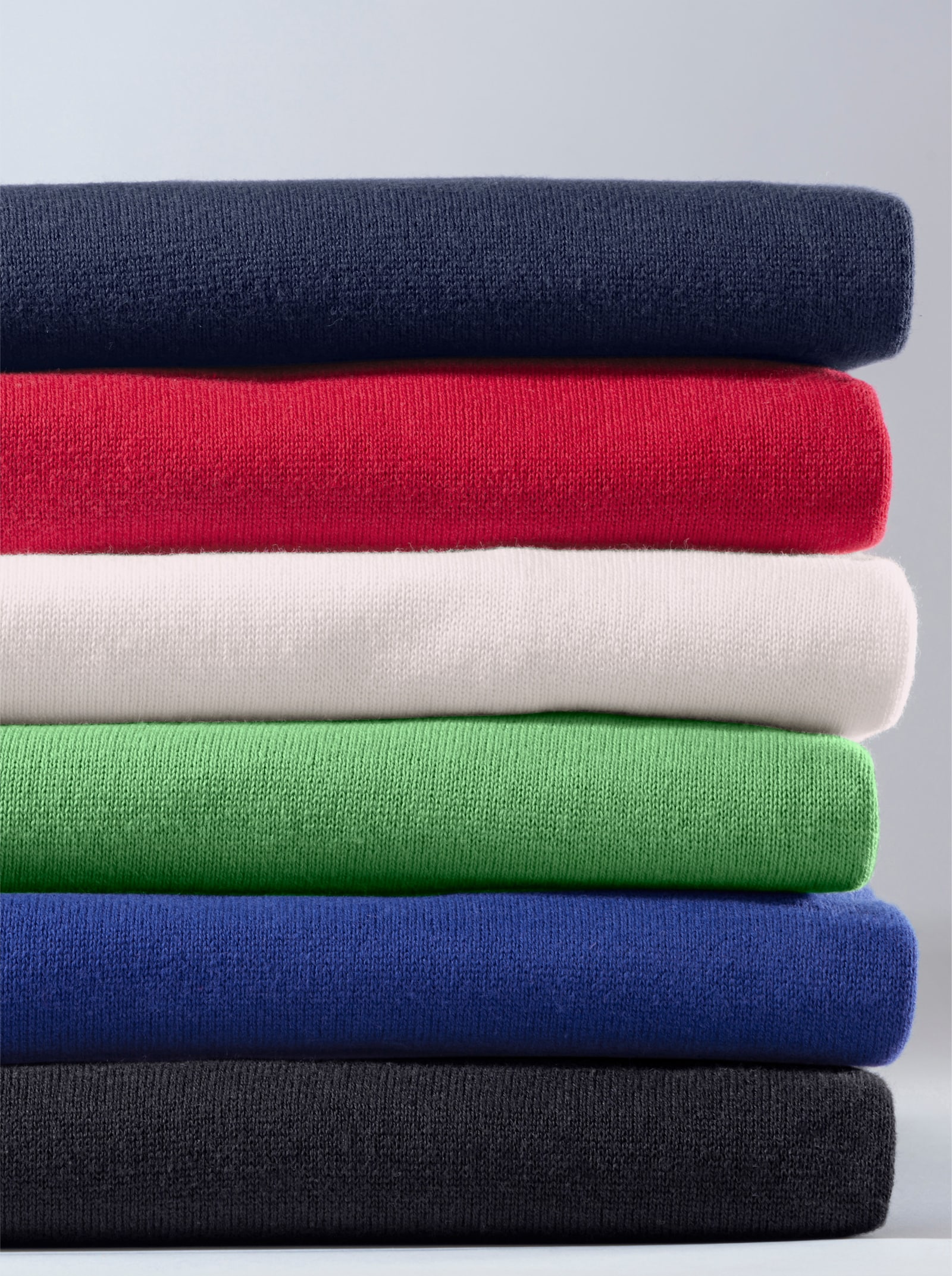 Rollkragenpullover aus Feinstrick - schwarz