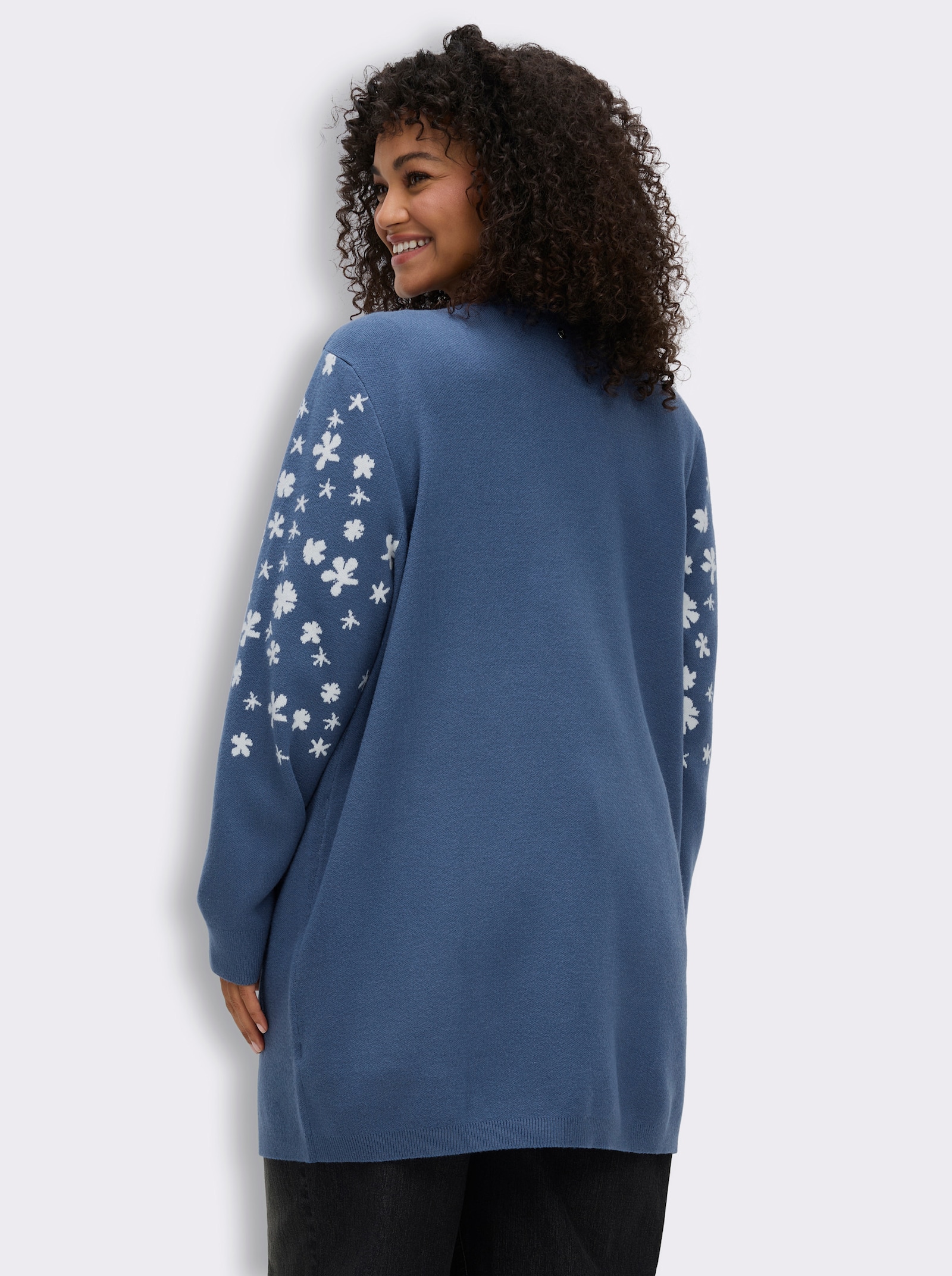 sheego Longstrickjacke mit Jacquard-Blüten - rauchblau-weiß-gemustert