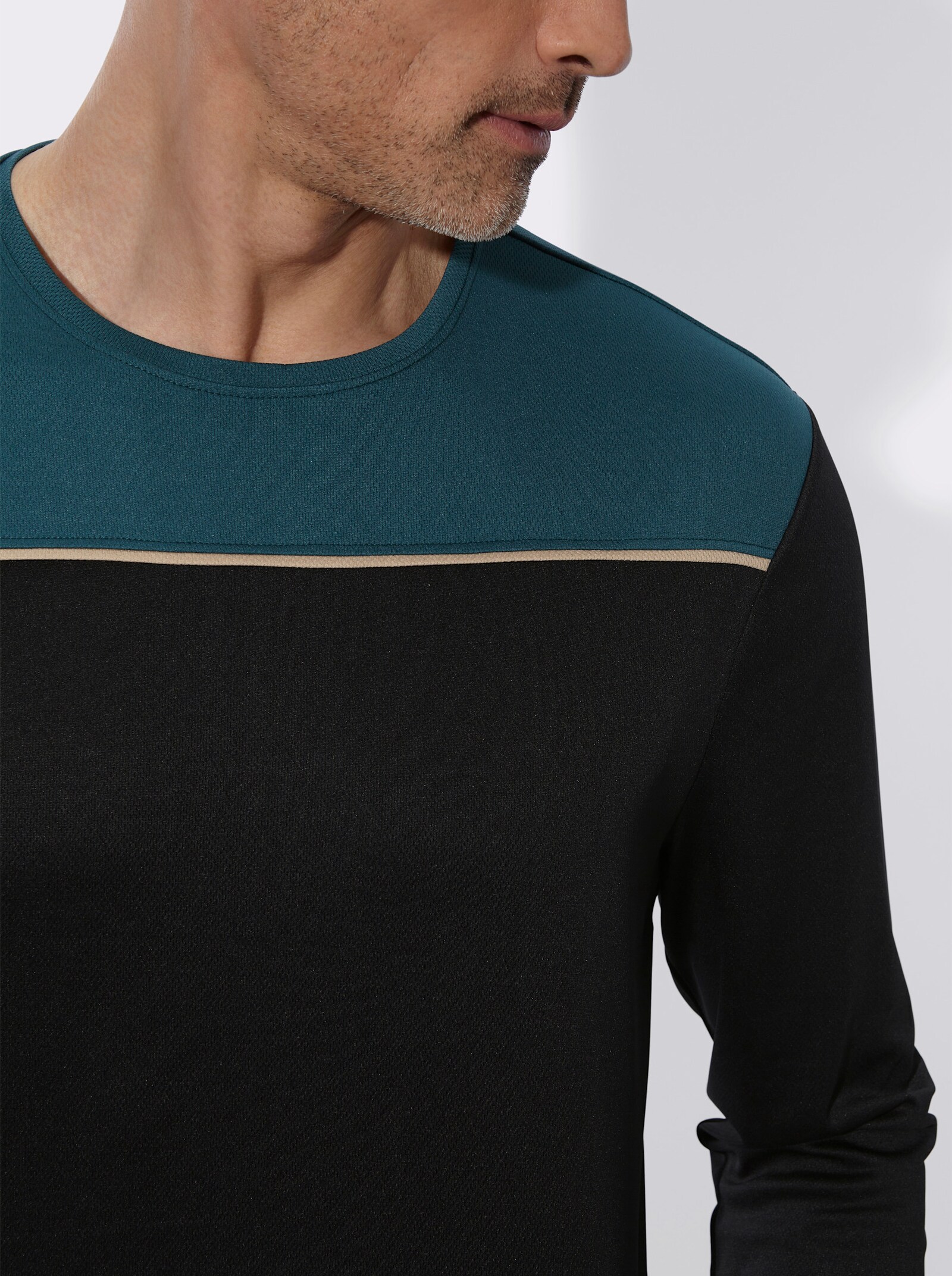 Freizeitshirt in atmungsaktiver Qualität - petrol-schwarz