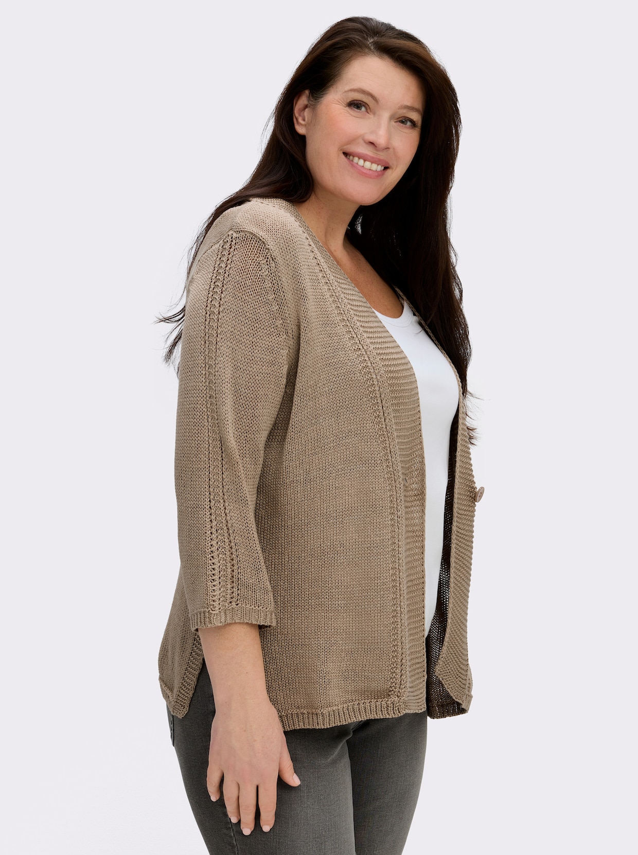 Strickjacke in pflegeleichtem Bändchengarn - beige