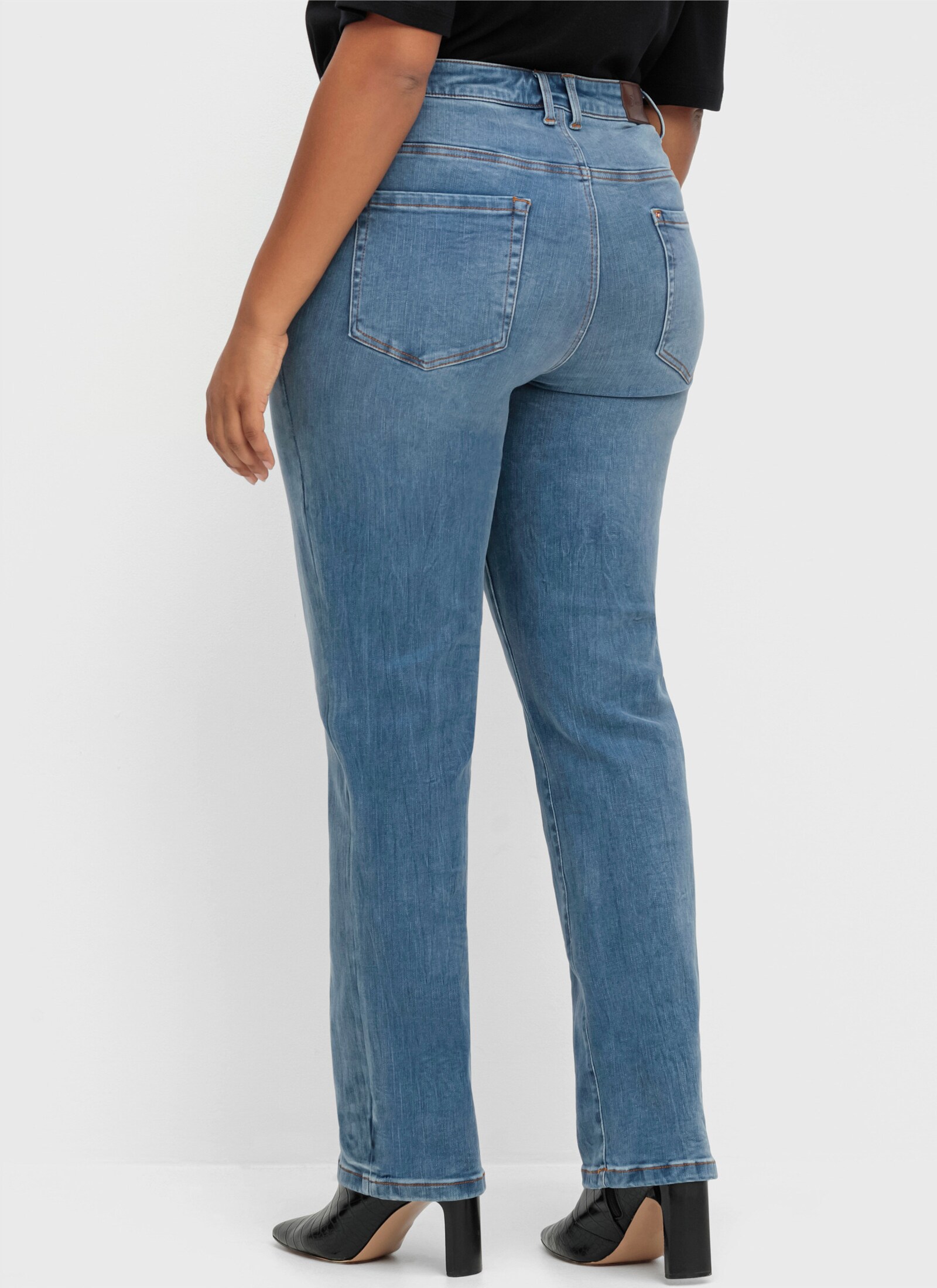 sheego Gerade Jeans mit Bodyforming-Effekt - blue denim