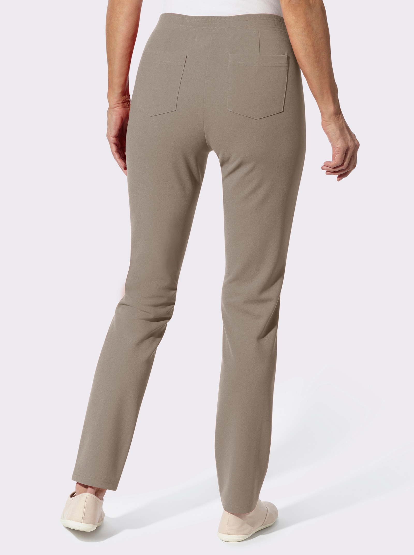 Schlupfhose in schmaler Schnittführung - sesam