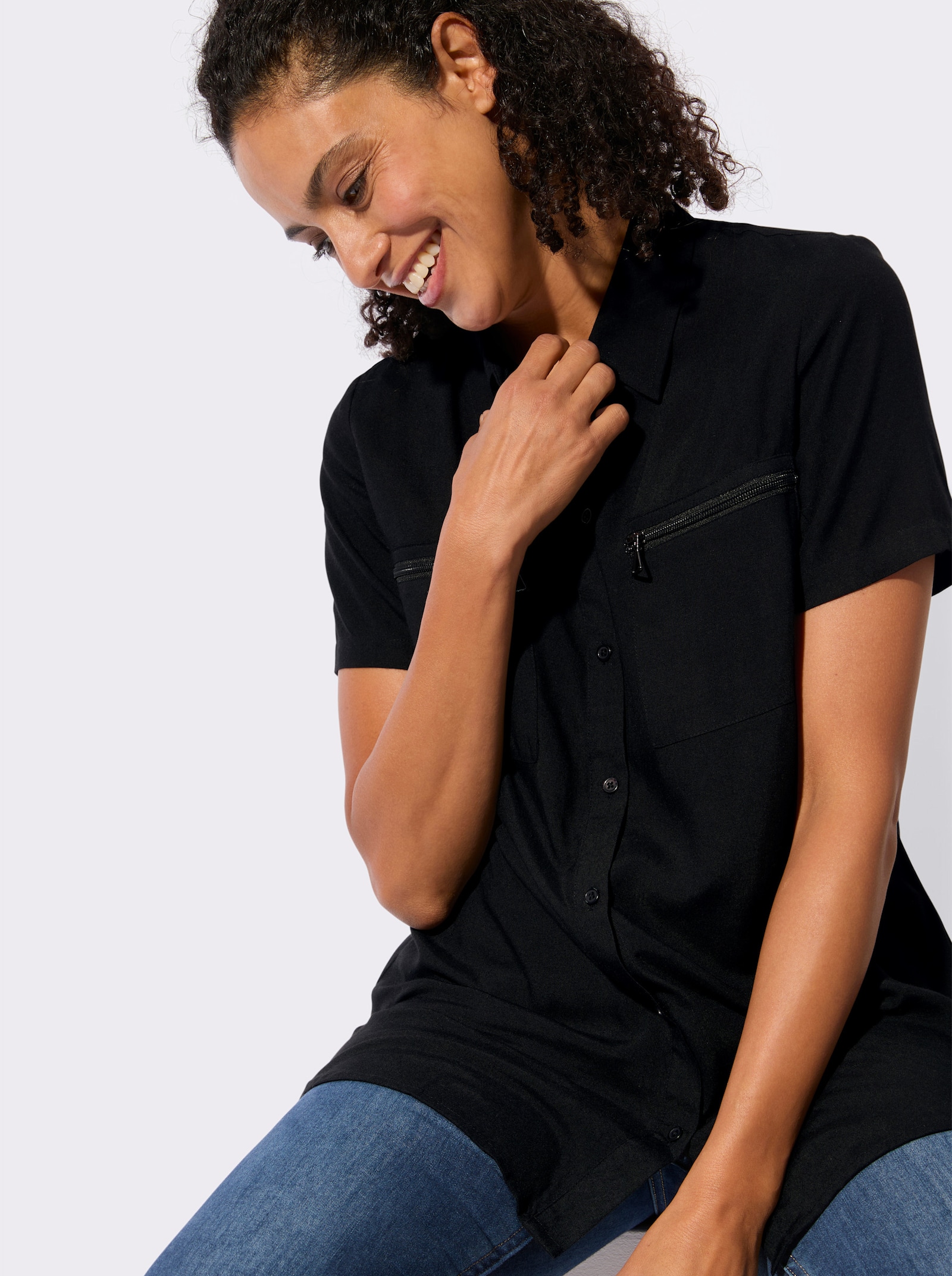 Longbluse mit langen Seitenschlitzen - schwarz