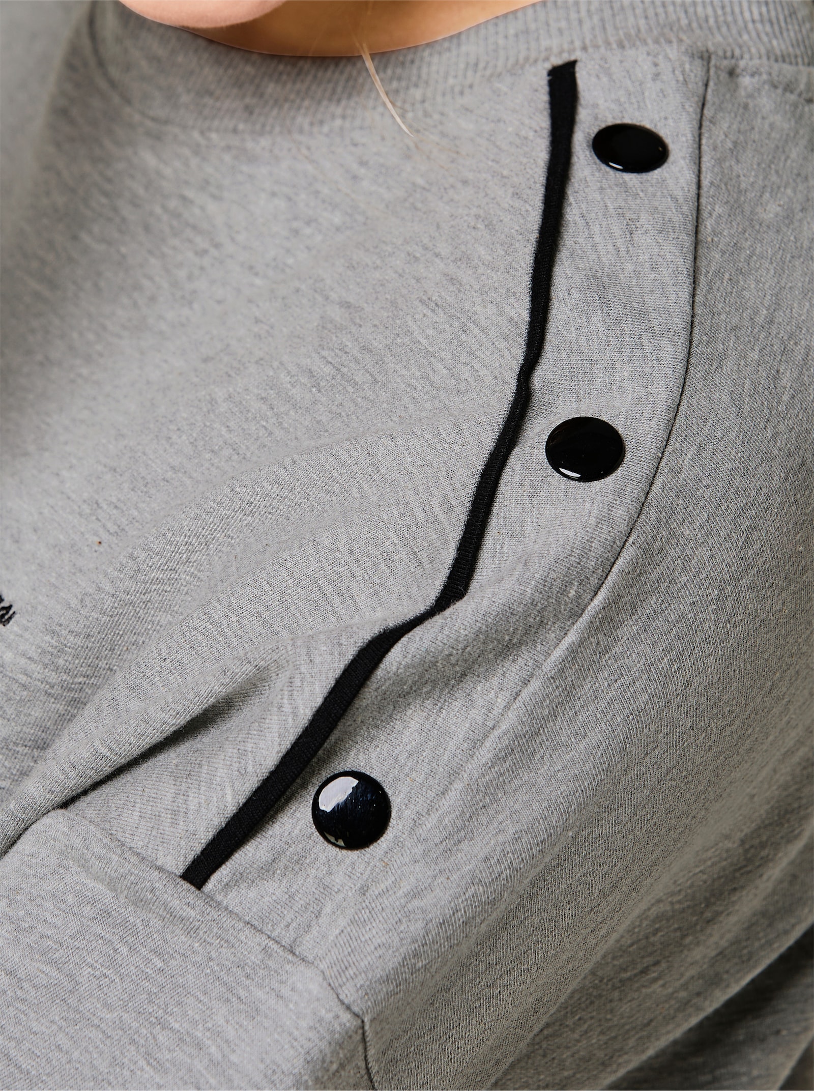 Catamaran Sports Sweatshirt mit Ziernieten - grau-meliert