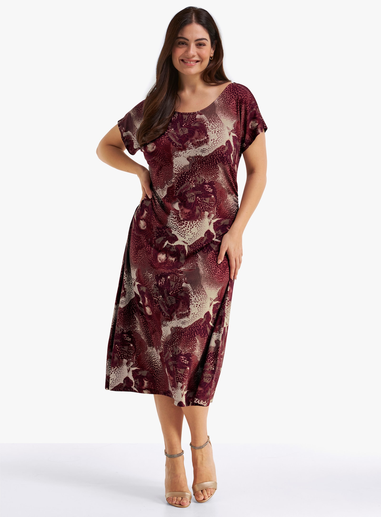 sheego Jerseykleid mit tiefem V-Ausschnitt hinten - schoko-apricot-bedruckt
