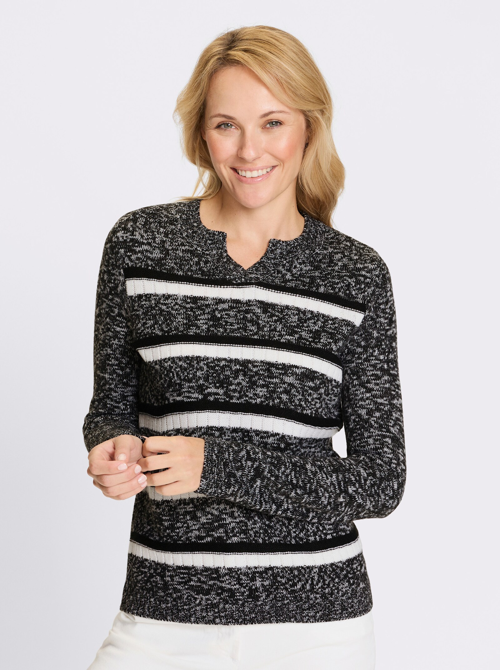 Svetr s dlouhým rukávem a proužkovaným vzorem - černá-bílá-vzor