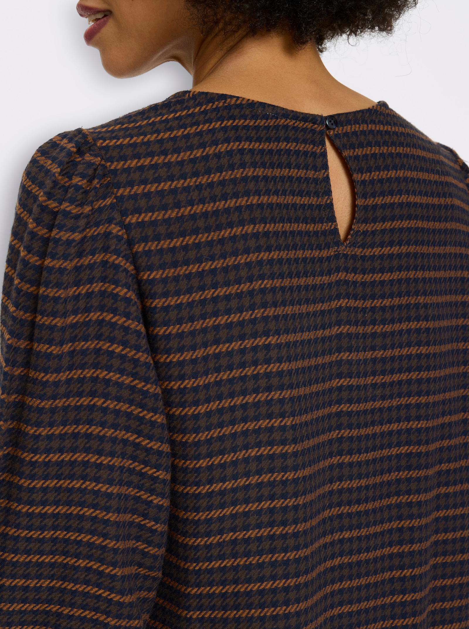 heine Comfortblouse van seersucker - marine/chocolade gedessineerd