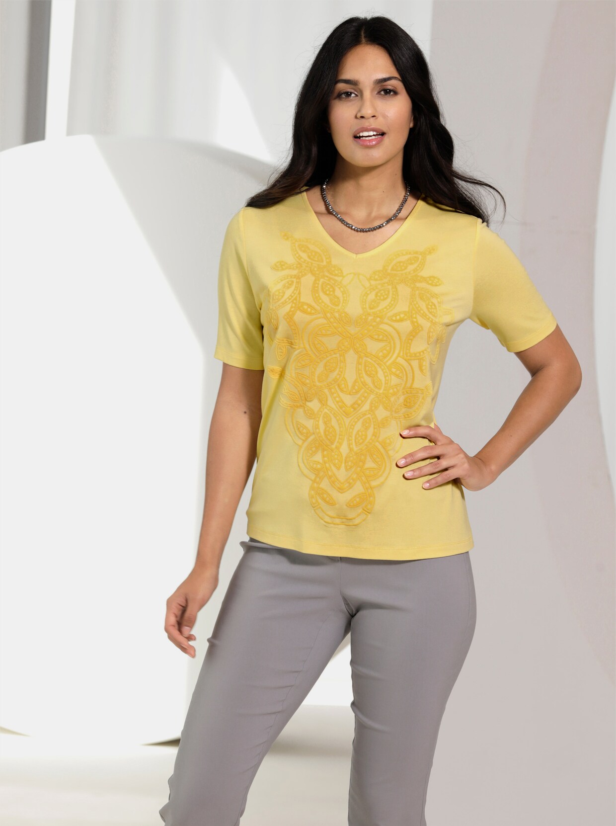 V-Shirt - zitrone