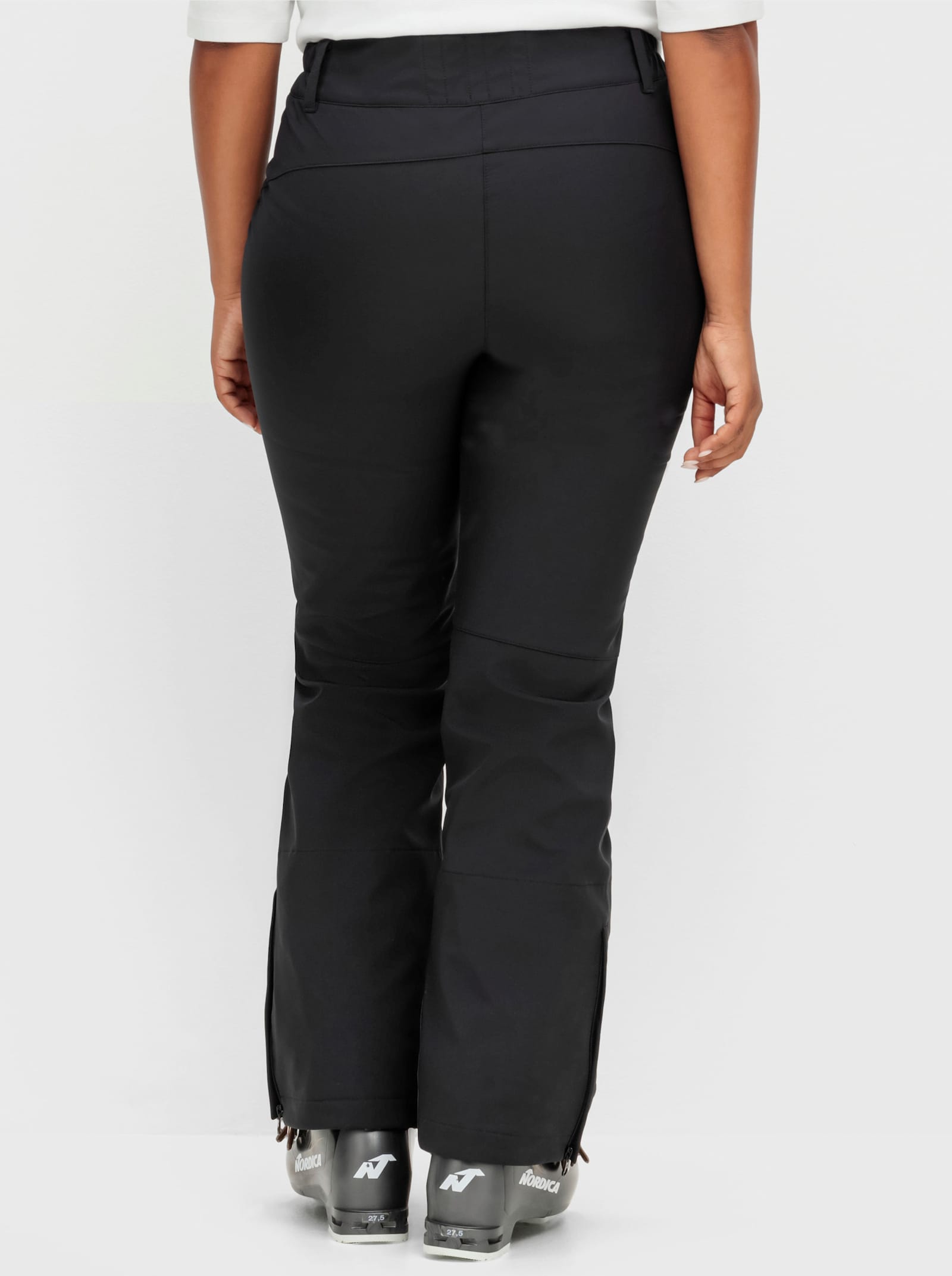 sheego Skihose in atmungsaktiver, wasser- und windabweisender Qualität - schwarz