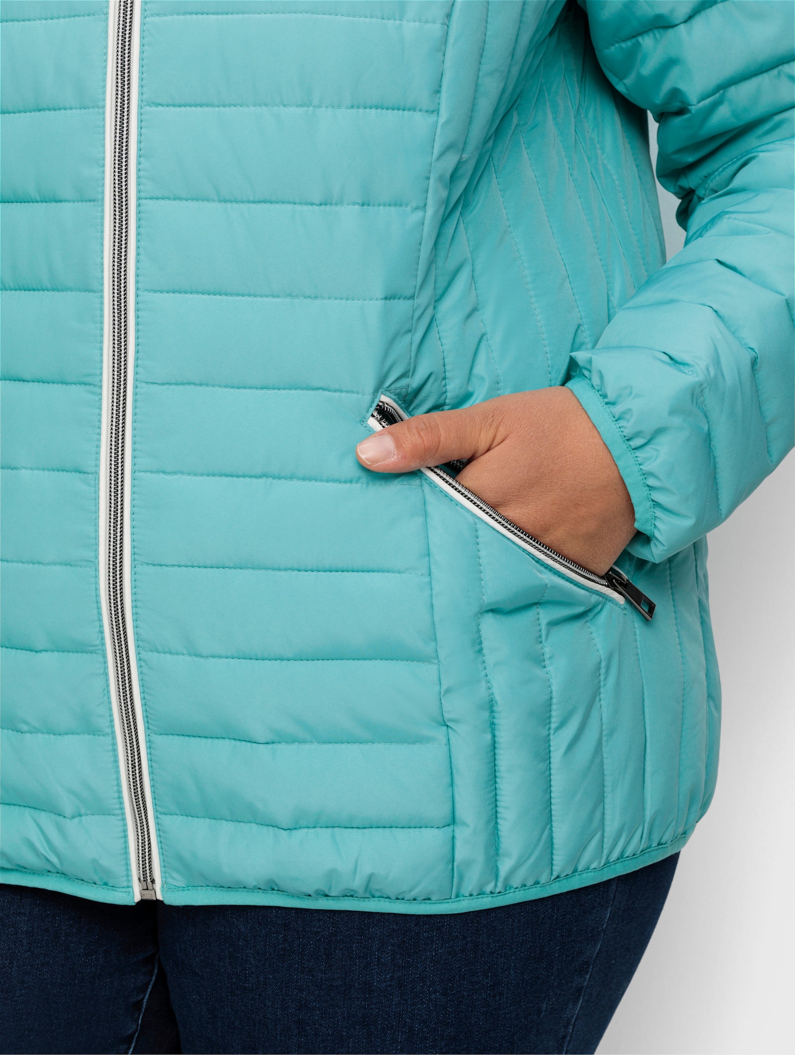 sheego Steppjacke mit gestreiftem Innenfutter - aqua